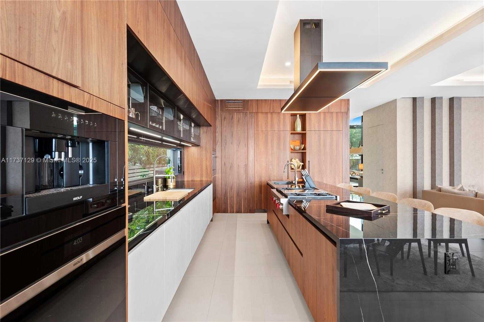Small Image of 1785 CLEVELAND RD, Miami Beach Number 21