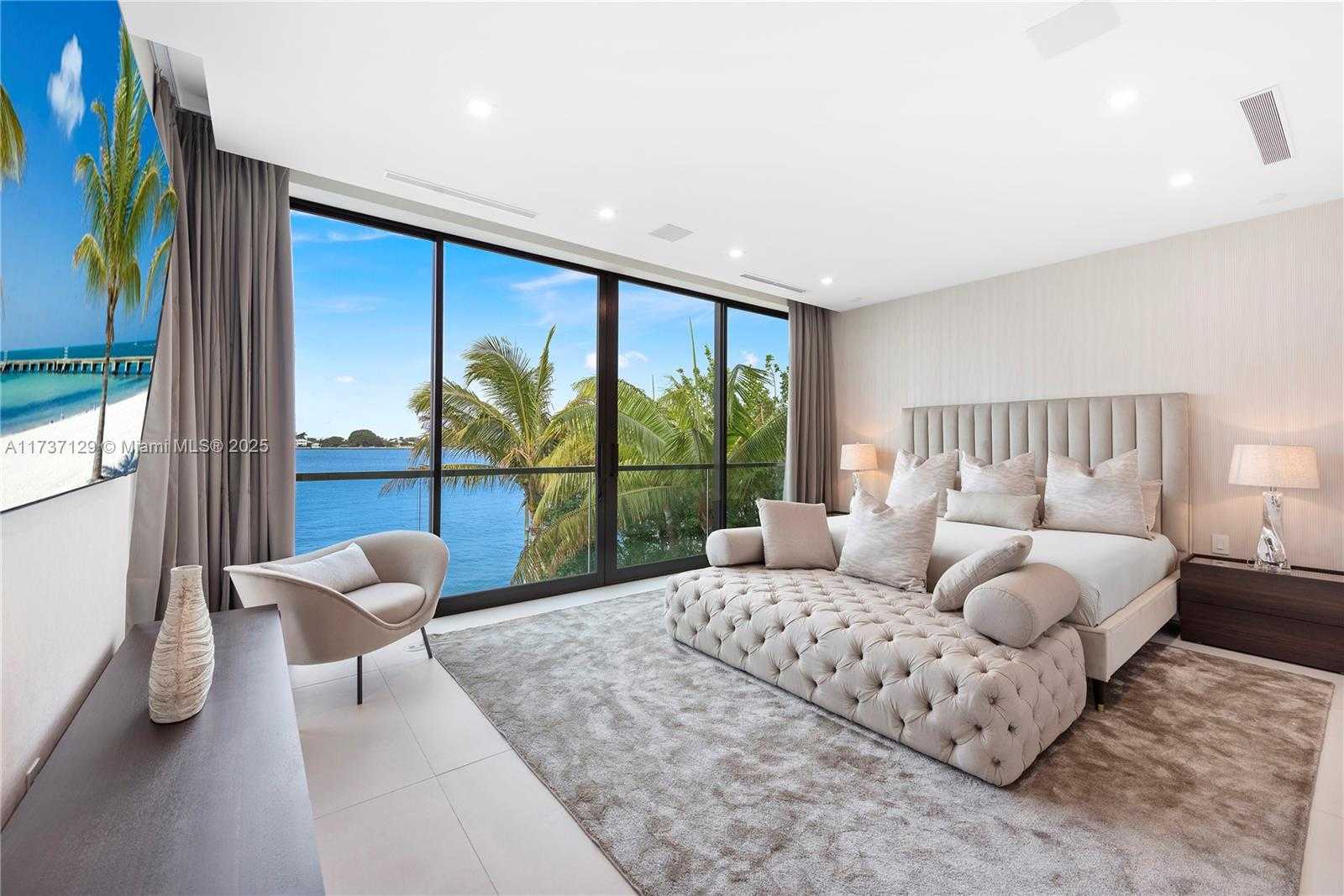 Small Image of 1785 CLEVELAND RD, Miami Beach Number 27