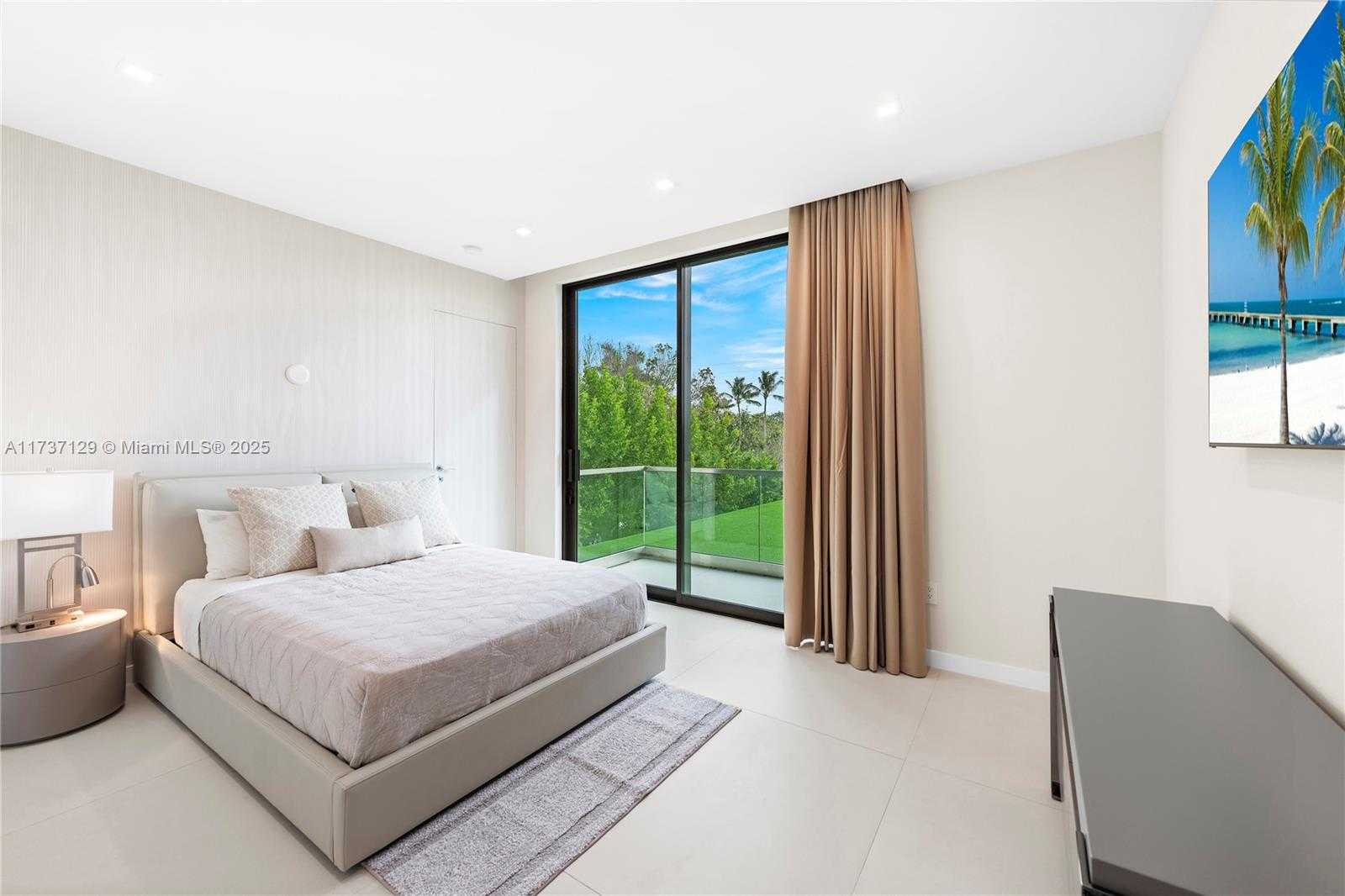 Small Image of 1785 CLEVELAND RD, Miami Beach Number 30