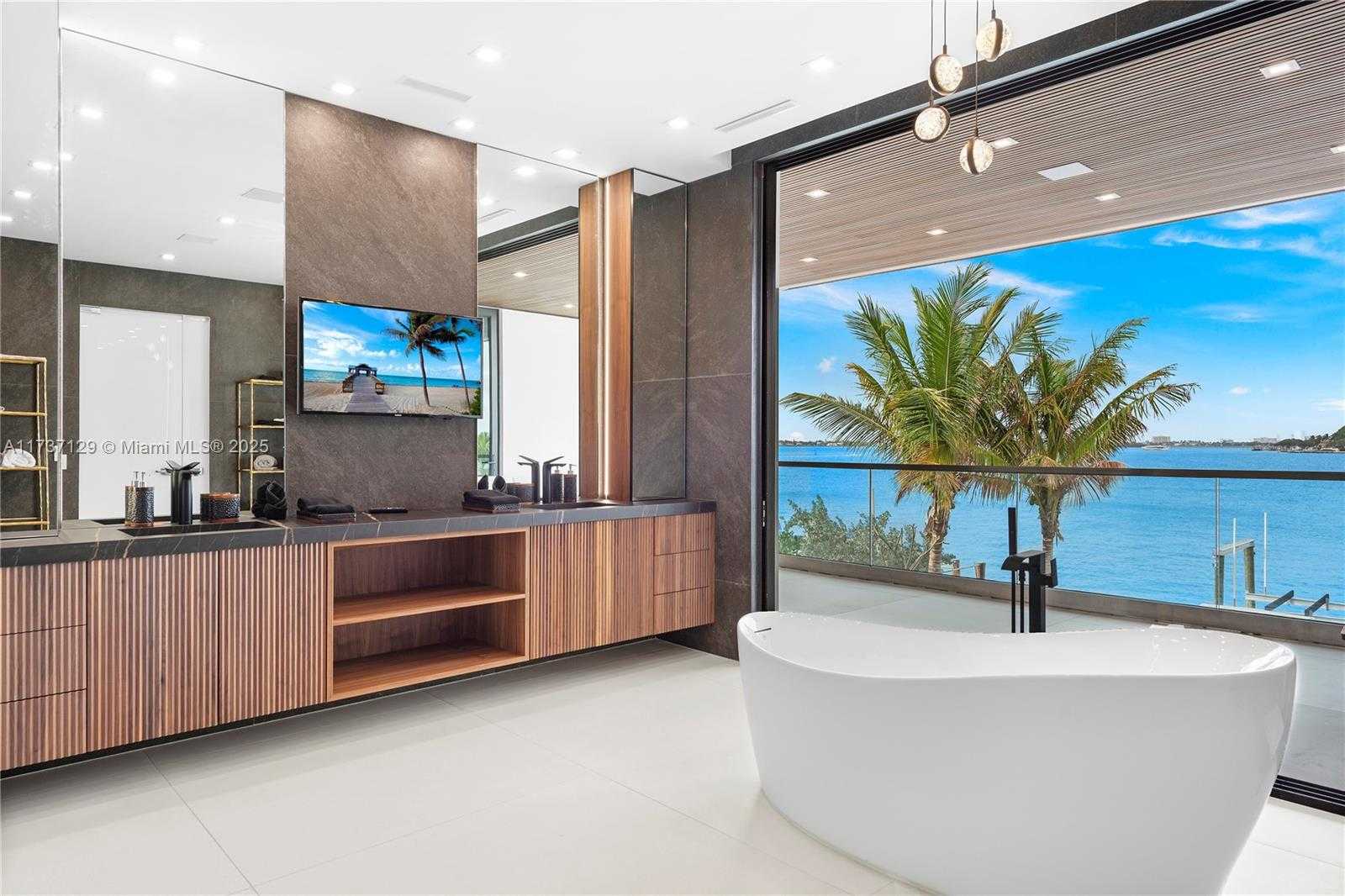 Small Image of 1785 CLEVELAND RD, Miami Beach Number 34