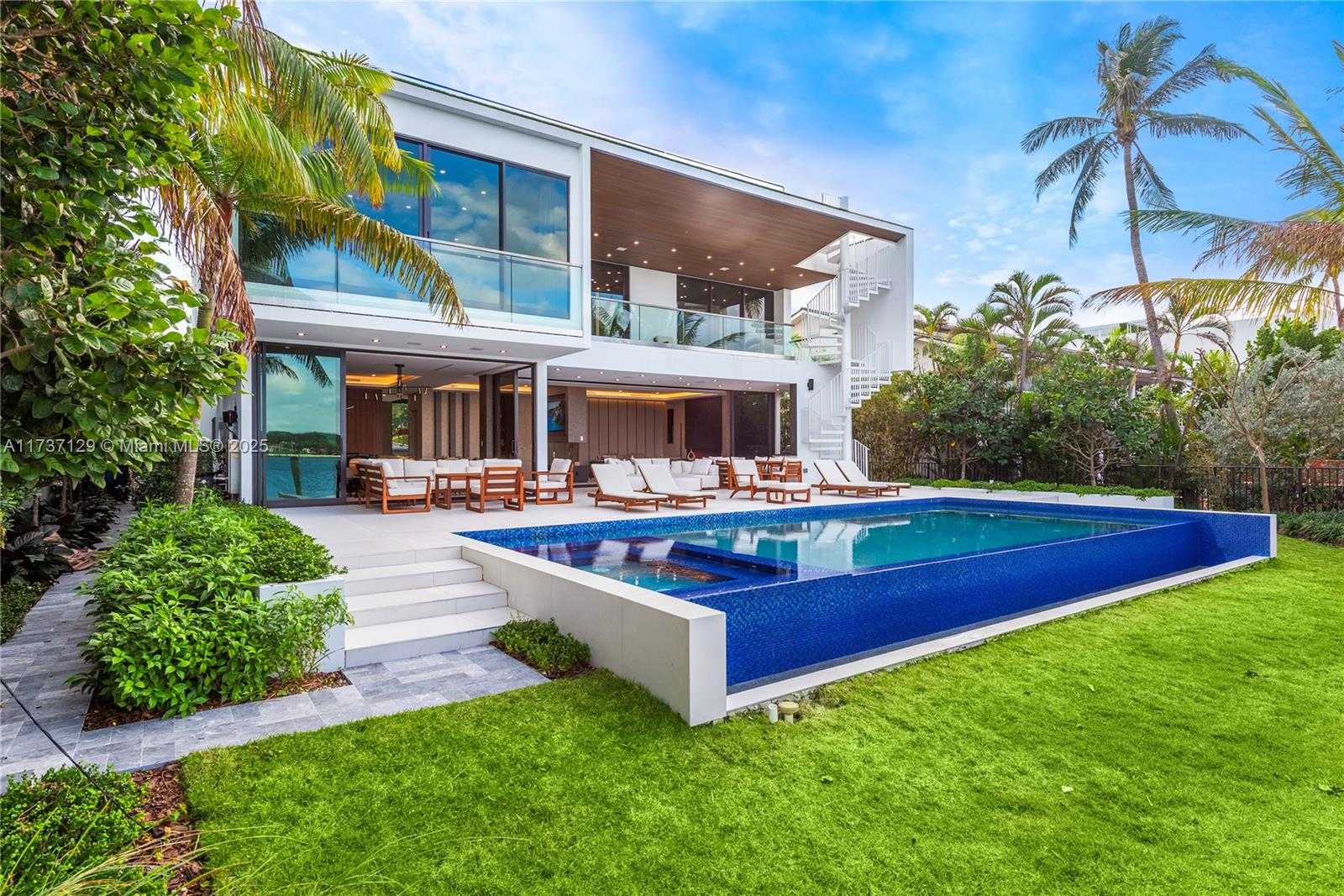 Small Image of 1785 CLEVELAND RD, Miami Beach Number 43