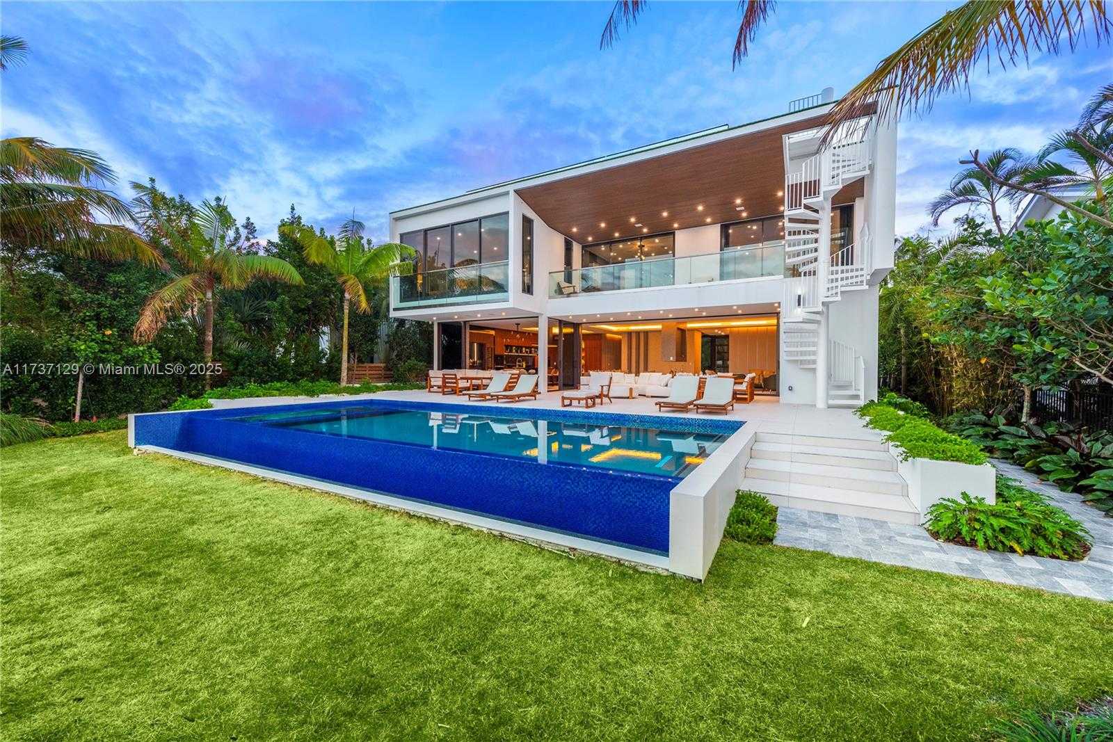 Small Image of 1785 CLEVELAND RD, Miami Beach Number 48