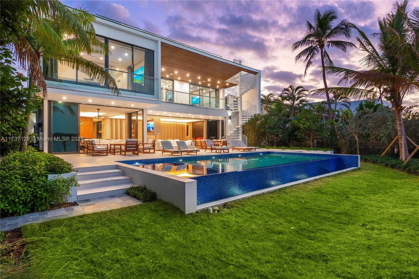 Small Image of 1785 CLEVELAND RD, Miami Beach Number 55
