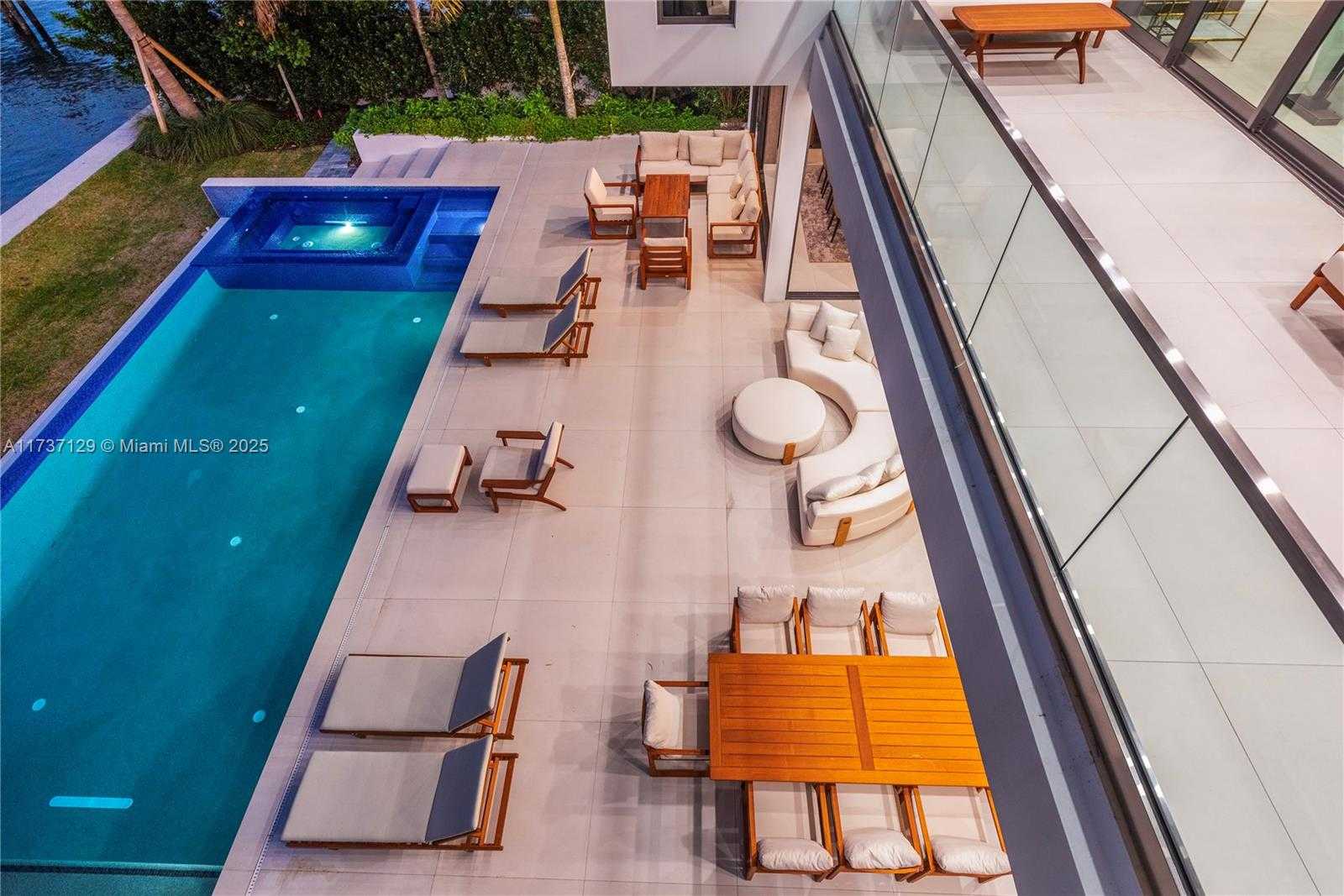 Small Image of 1785 CLEVELAND RD, Miami Beach Number 60