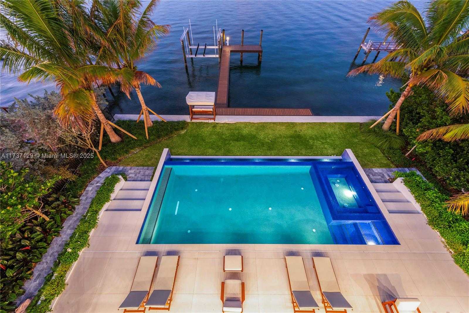 Small Image of 1785 CLEVELAND RD, Miami Beach Number 61