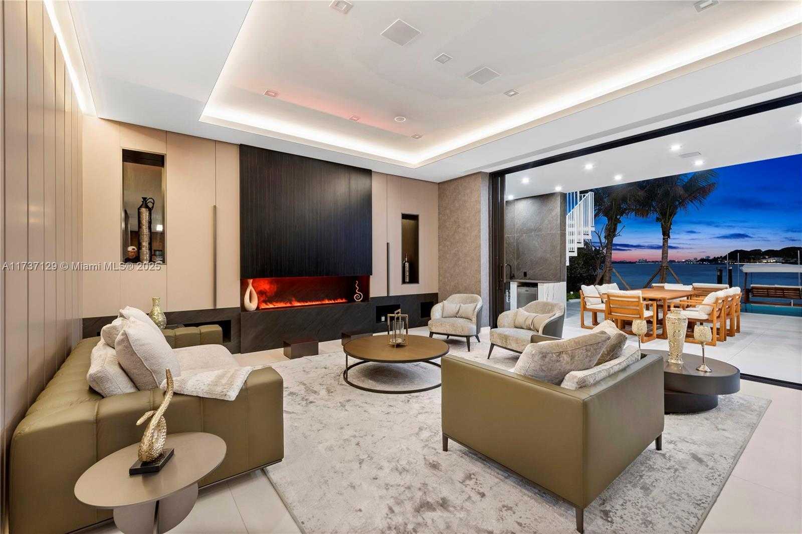 Small Image of 1785 CLEVELAND RD, Miami Beach Number 7