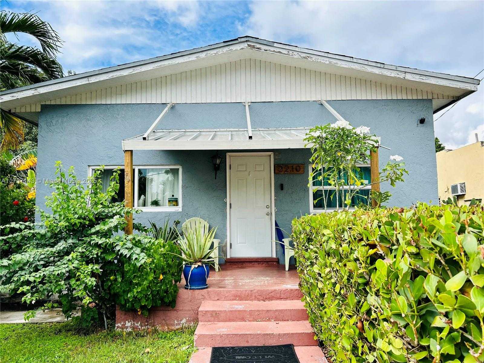 Small Image of 3210 NORTH WEST 3RD AVE, Miami Number 2