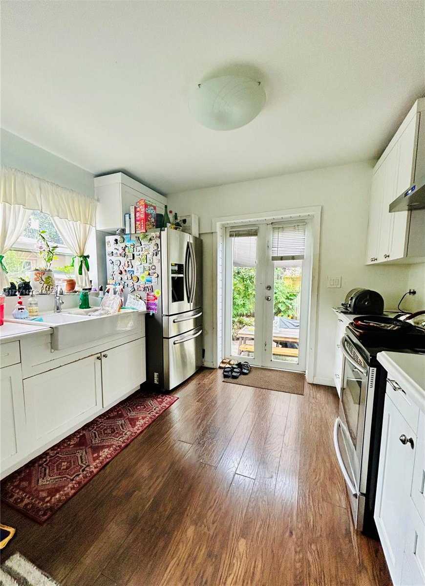Small Image of 3210 NORTH WEST 3RD AVE, Miami Number 6
