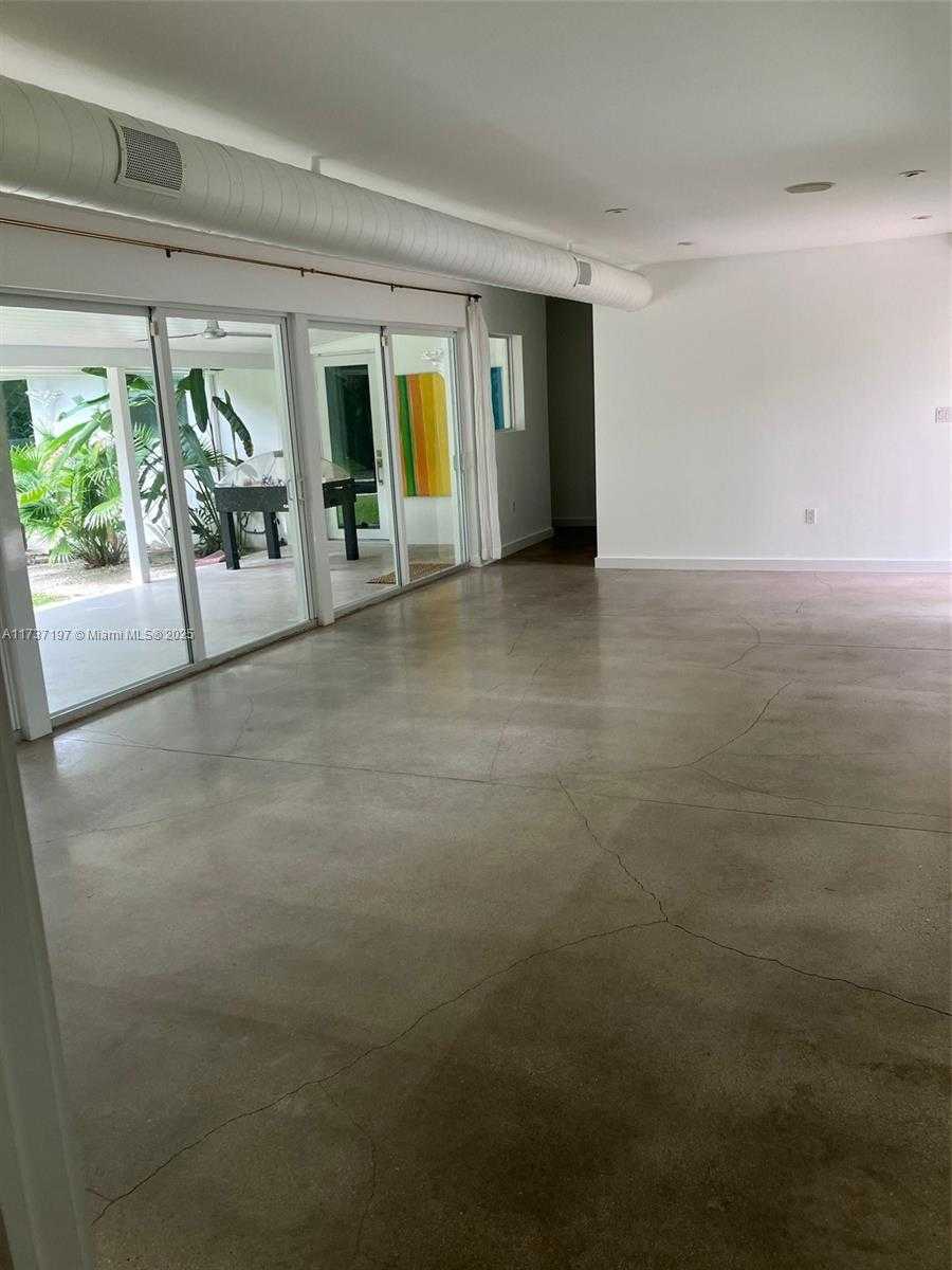 Small Image of 385 HARBOR CT, Key Biscayne Number 53