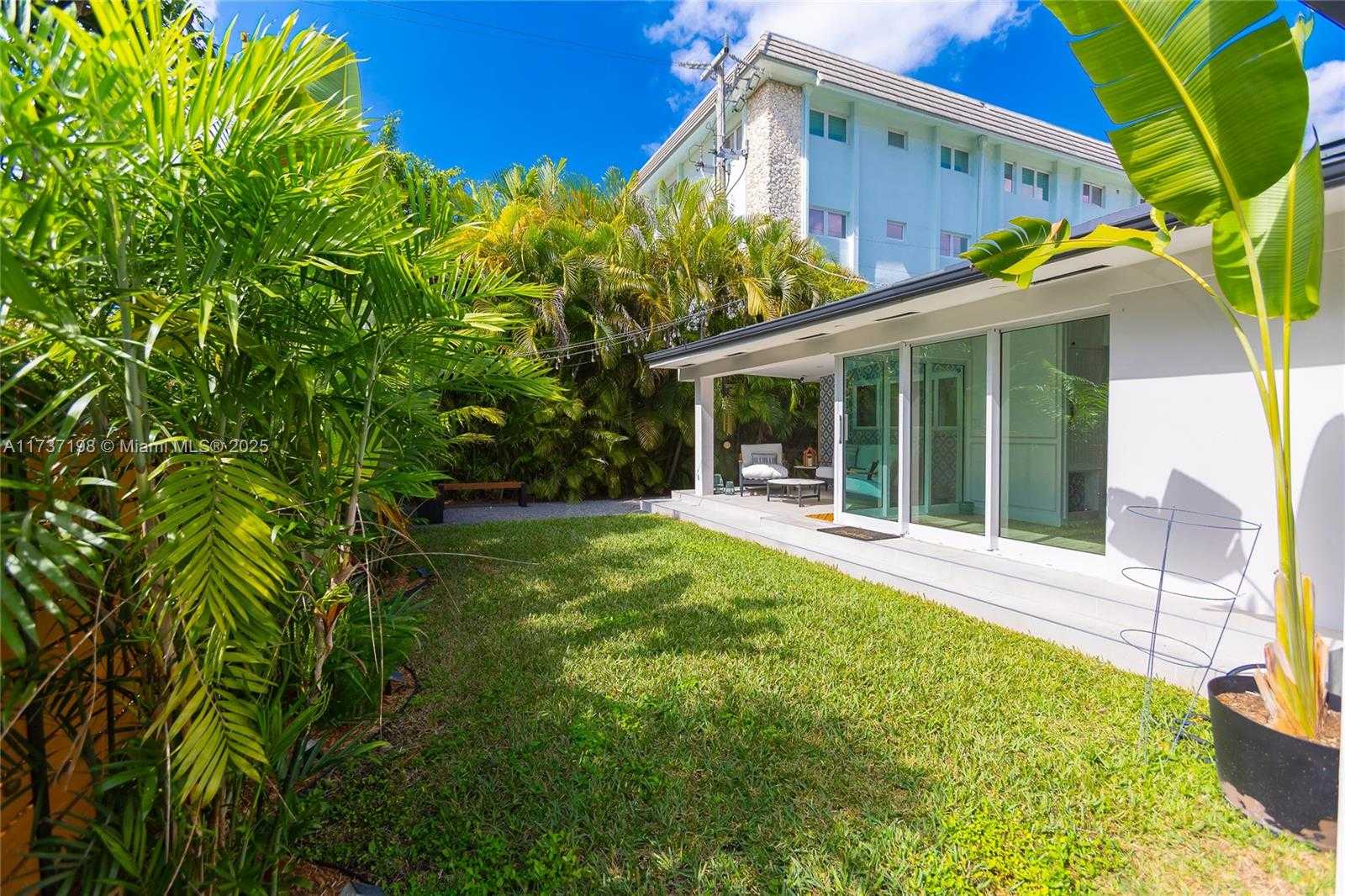 Small Image of 814 MONTEREY ST, Coral Gables Number 13