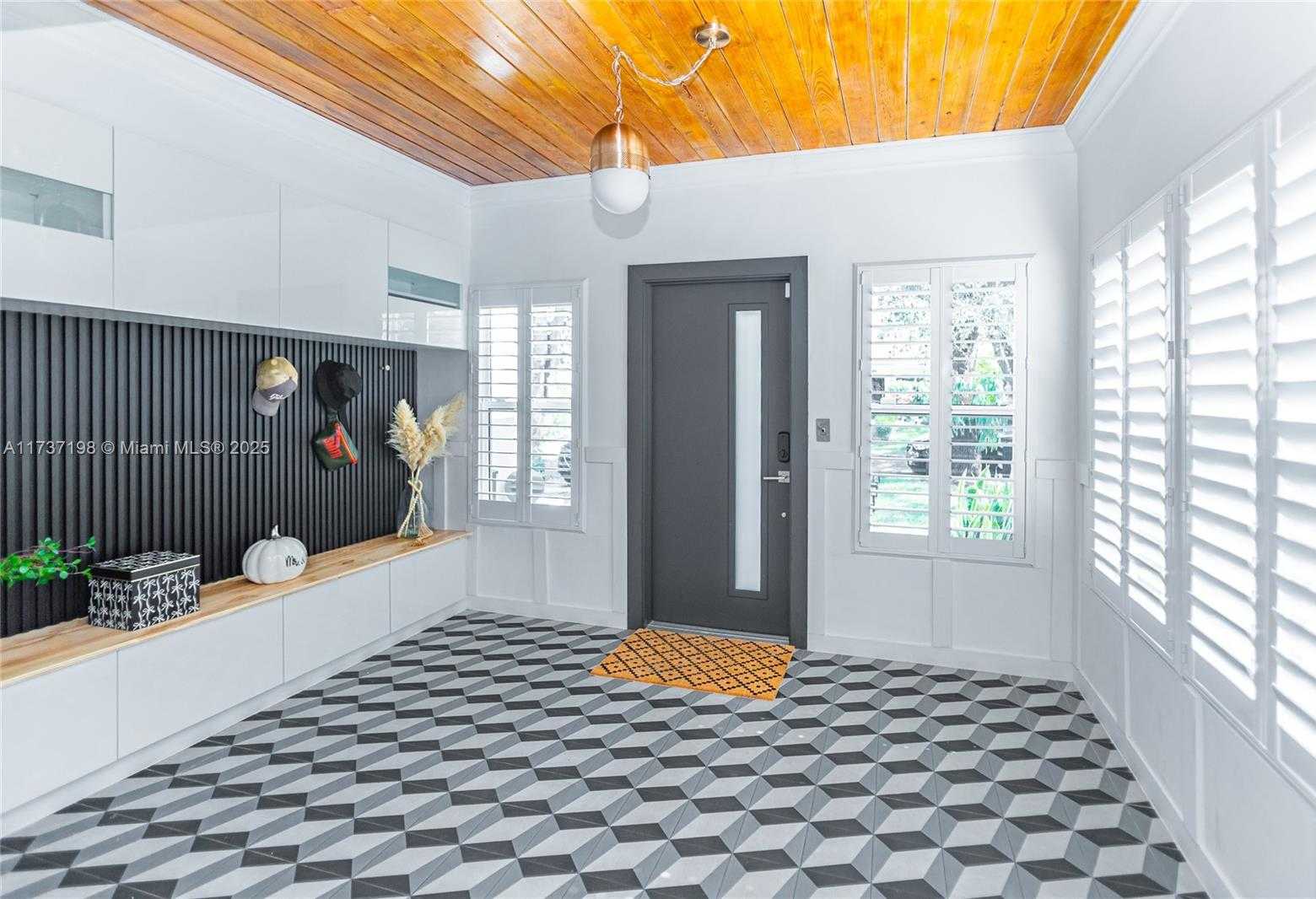 Small Image of 814 MONTEREY ST, Coral Gables Number 19
