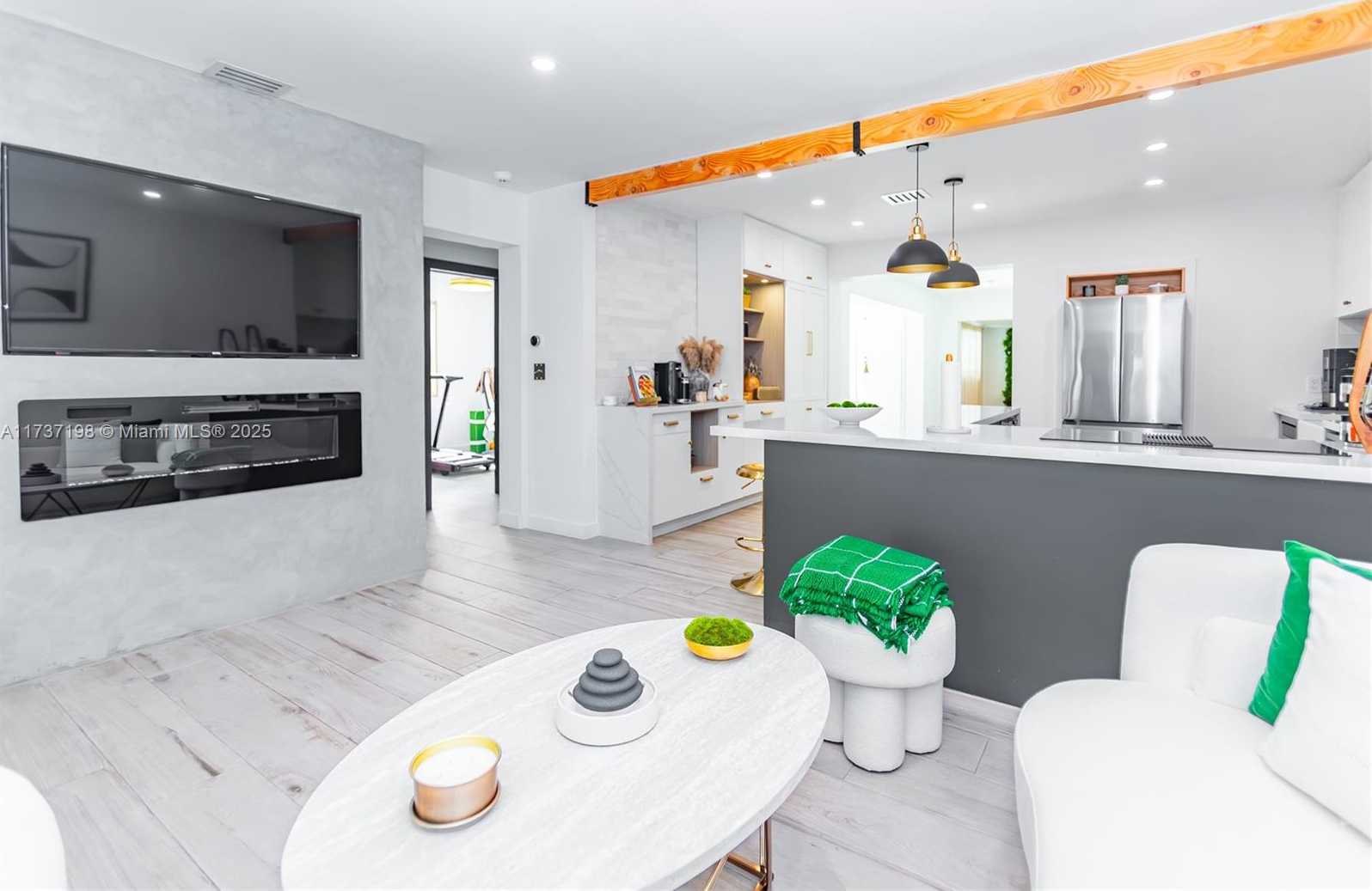 Small Image of 814 MONTEREY ST, Coral Gables Number 23