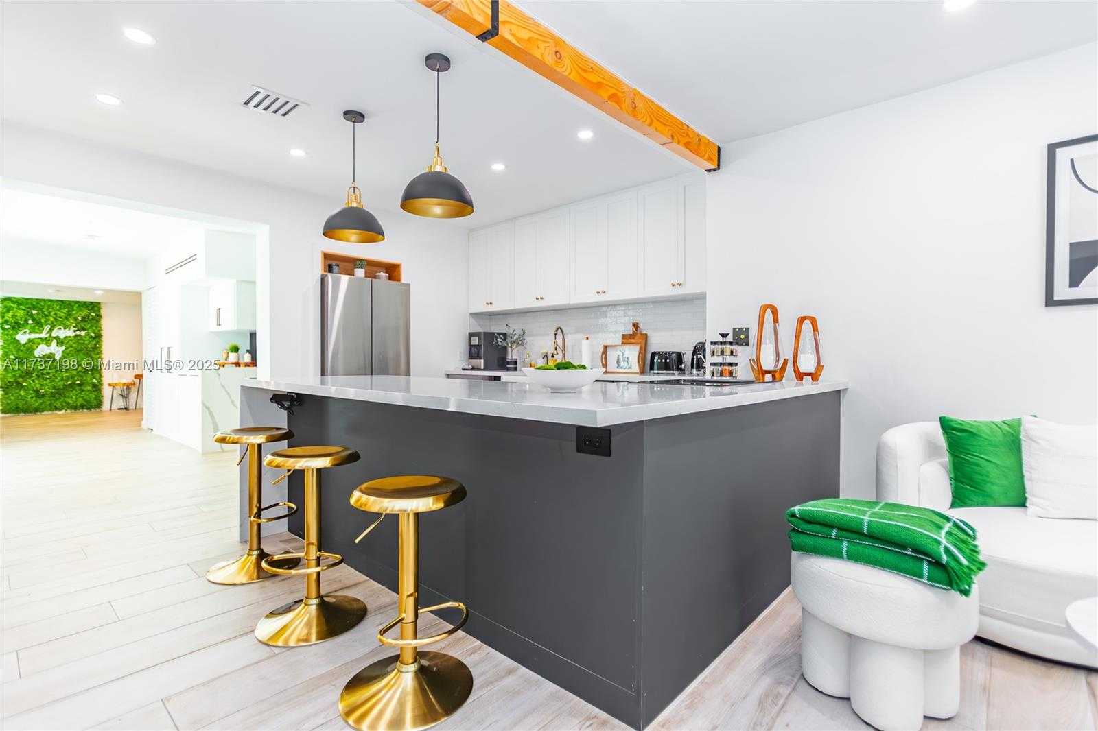 Small Image of 814 MONTEREY ST, Coral Gables Number 24