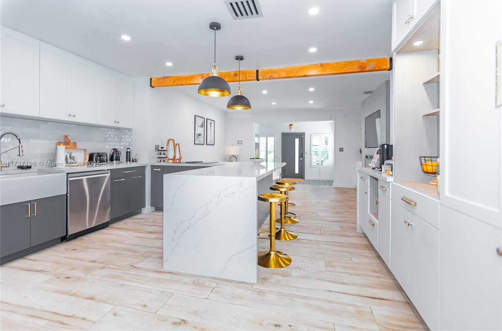 Small Image of 814 MONTEREY ST, Coral Gables Number 28
