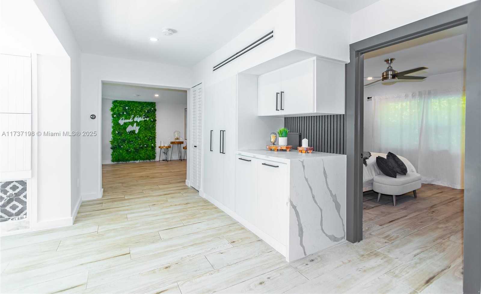 Small Image of 814 MONTEREY ST, Coral Gables Number 31