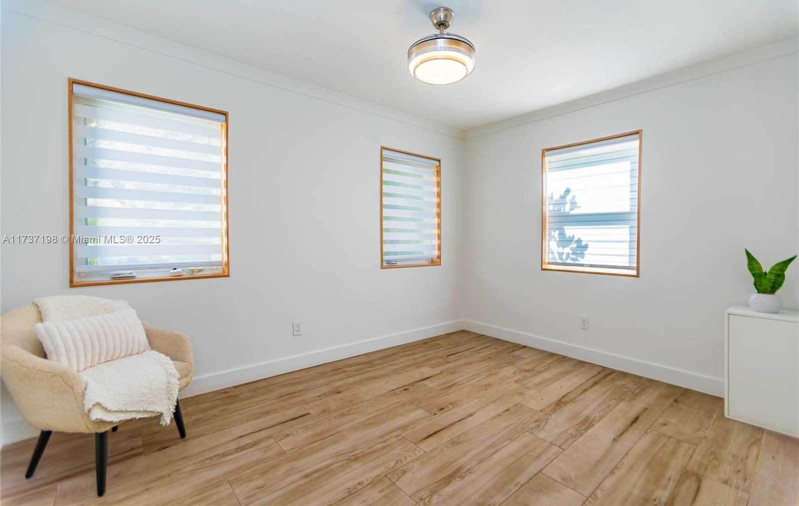 Small Image of 814 MONTEREY ST, Coral Gables Number 41