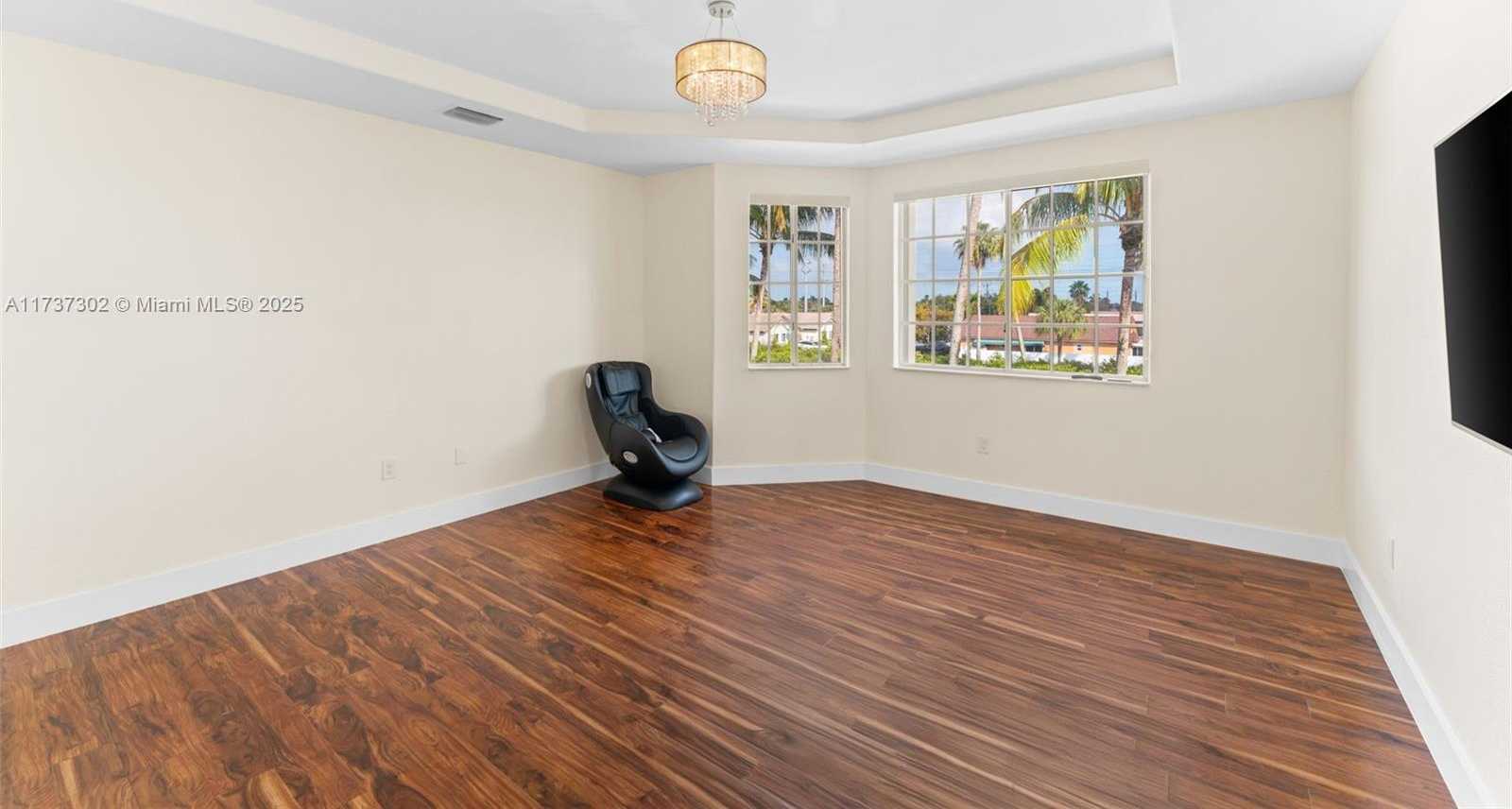 Small Image of 16801 NORTH WEST 77TH PL, Miami Lakes Number 15