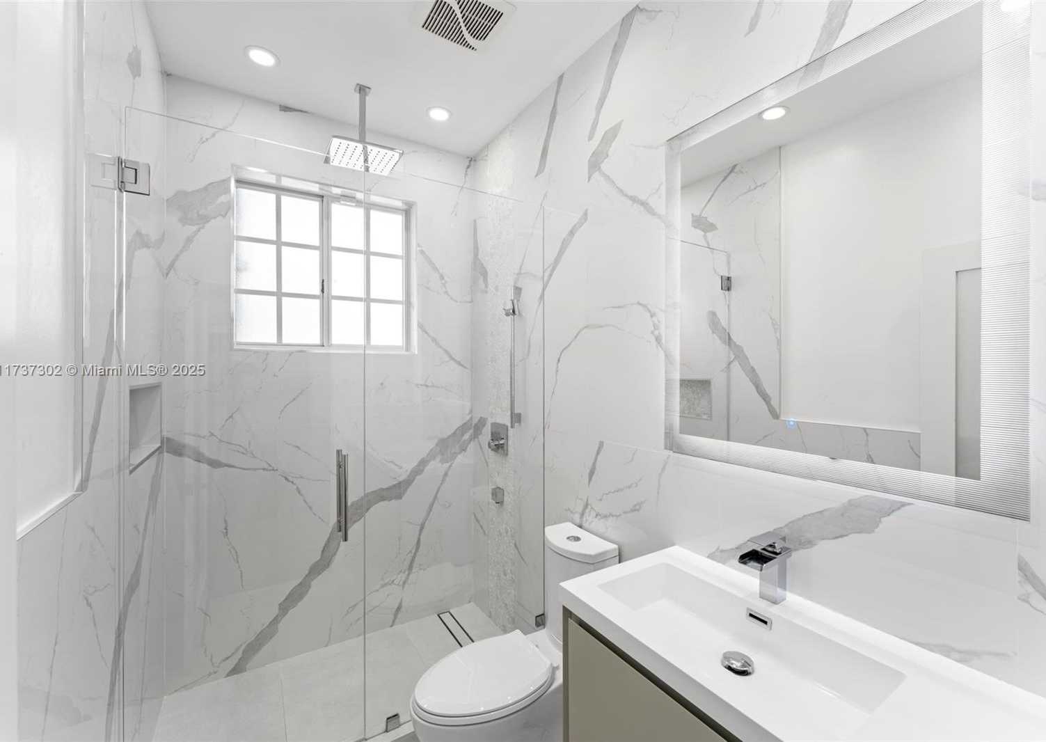 Small Image of 16801 NORTH WEST 77TH PL, Miami Lakes Number 24