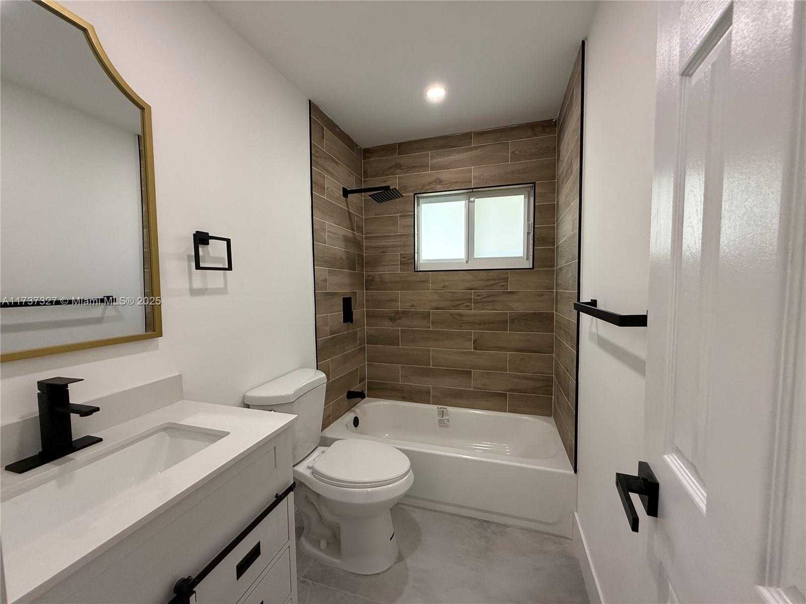 Small Image of 2201 NW 6th Ct, Fort Lauderdale, FL 33311, USA Number 9