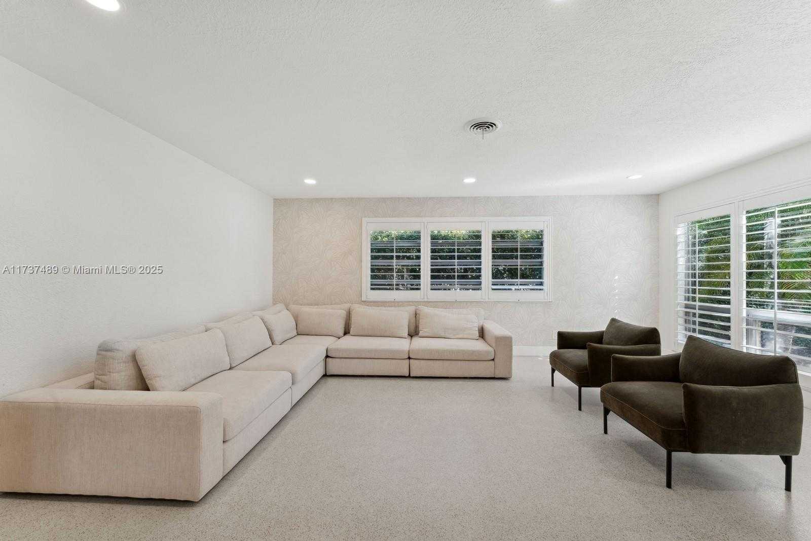 Small Image of 951 BUCHANAN ST, Hollywood Number 5