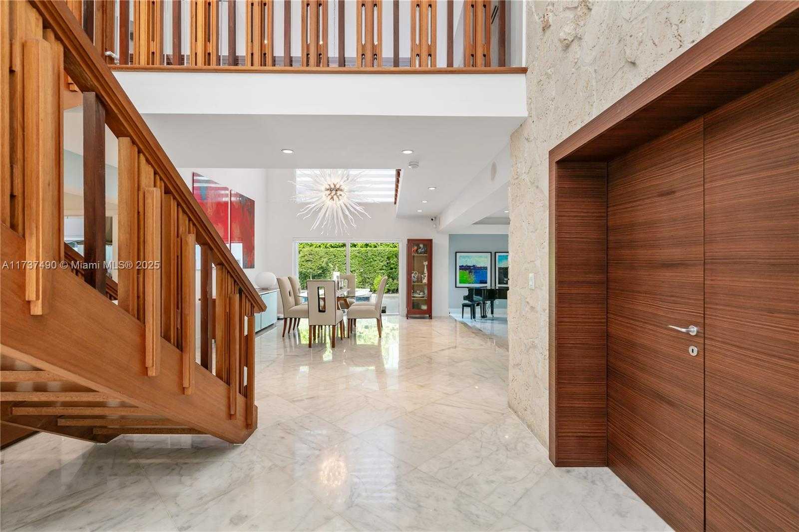Small Image of 1251 KANE CONCOURSE, Bay Harbor Islands Number 11