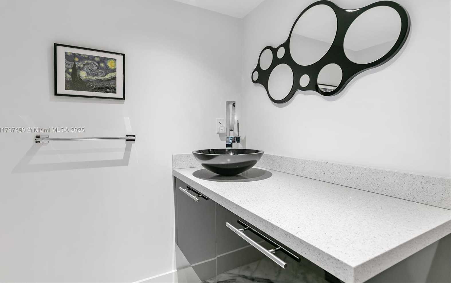 Small Image of 1251 KANE CONCOURSE, Bay Harbor Islands Number 23