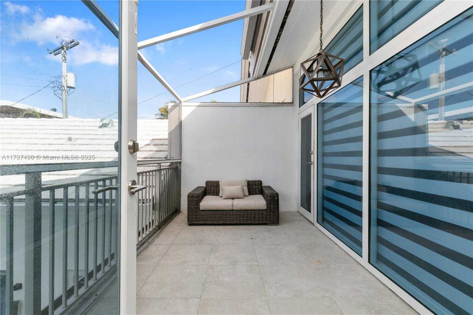 Small Image of 1251 KANE CONCOURSE, Bay Harbor Islands Number 34