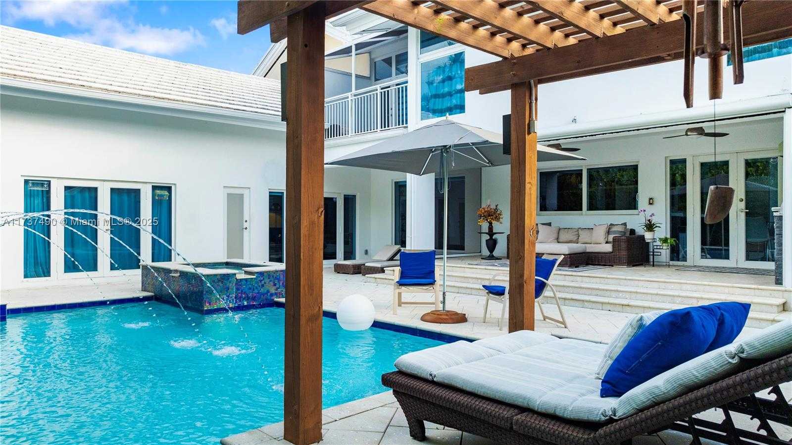 Small Image of 1251 KANE CONCOURSE, Bay Harbor Islands Number 48