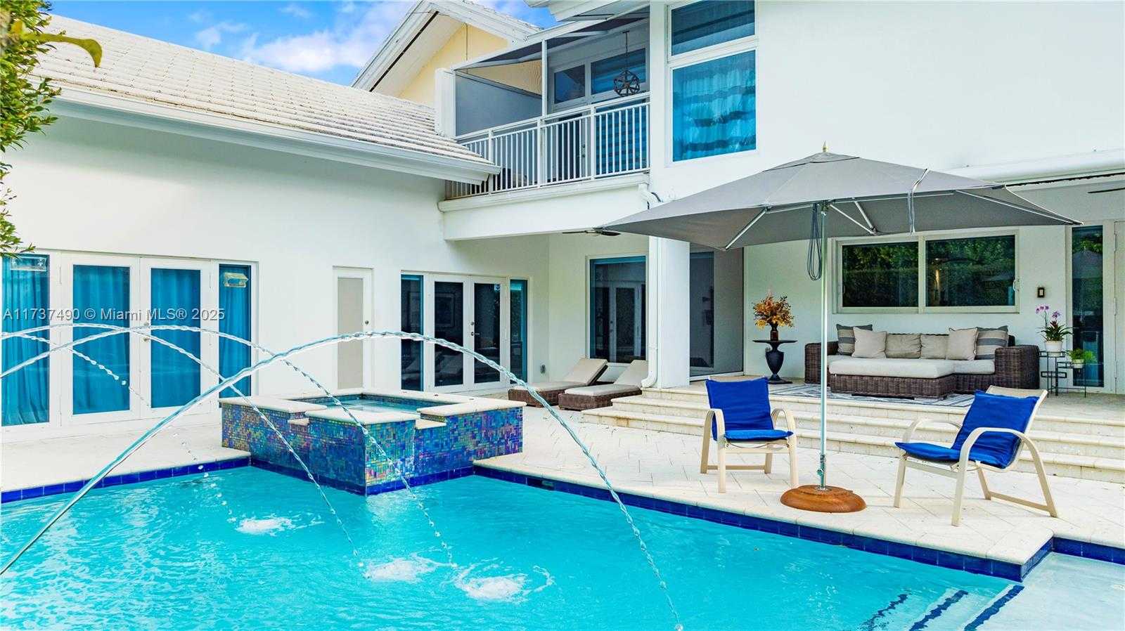 Small Image of 1251 KANE CONCOURSE, Bay Harbor Islands Number 8