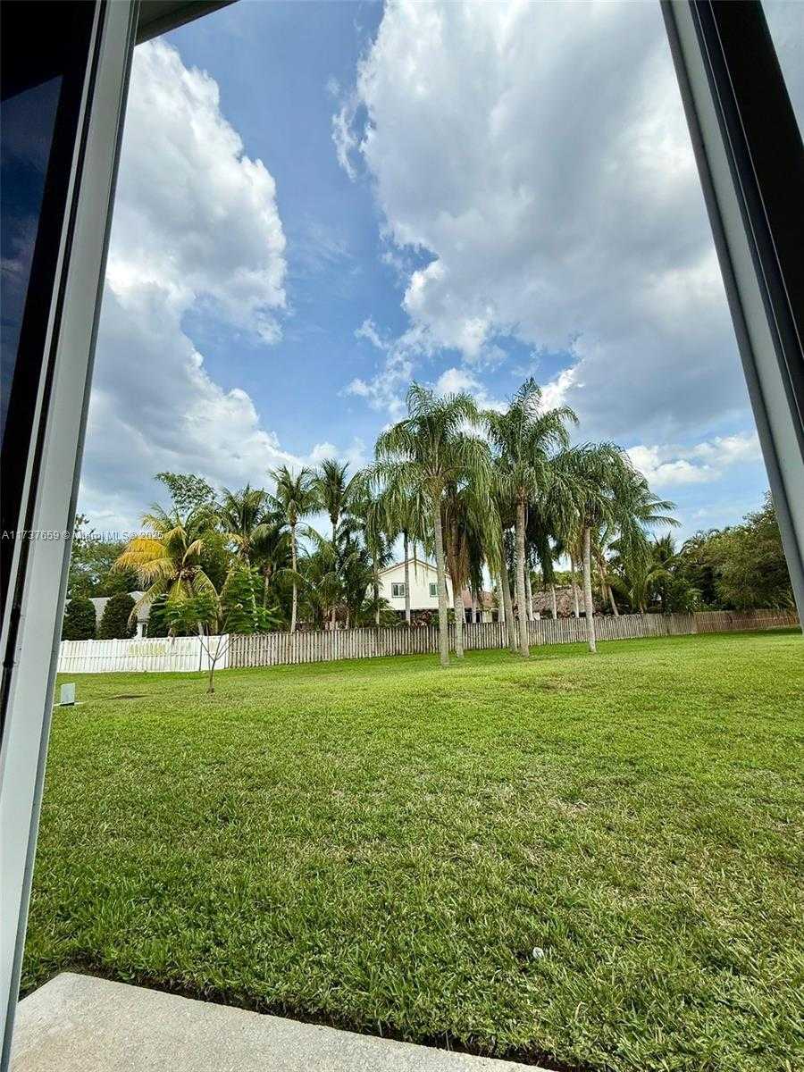 Small Image of 201 NORTH WEST 207TH AVE, Pembroke Pines Number 17
