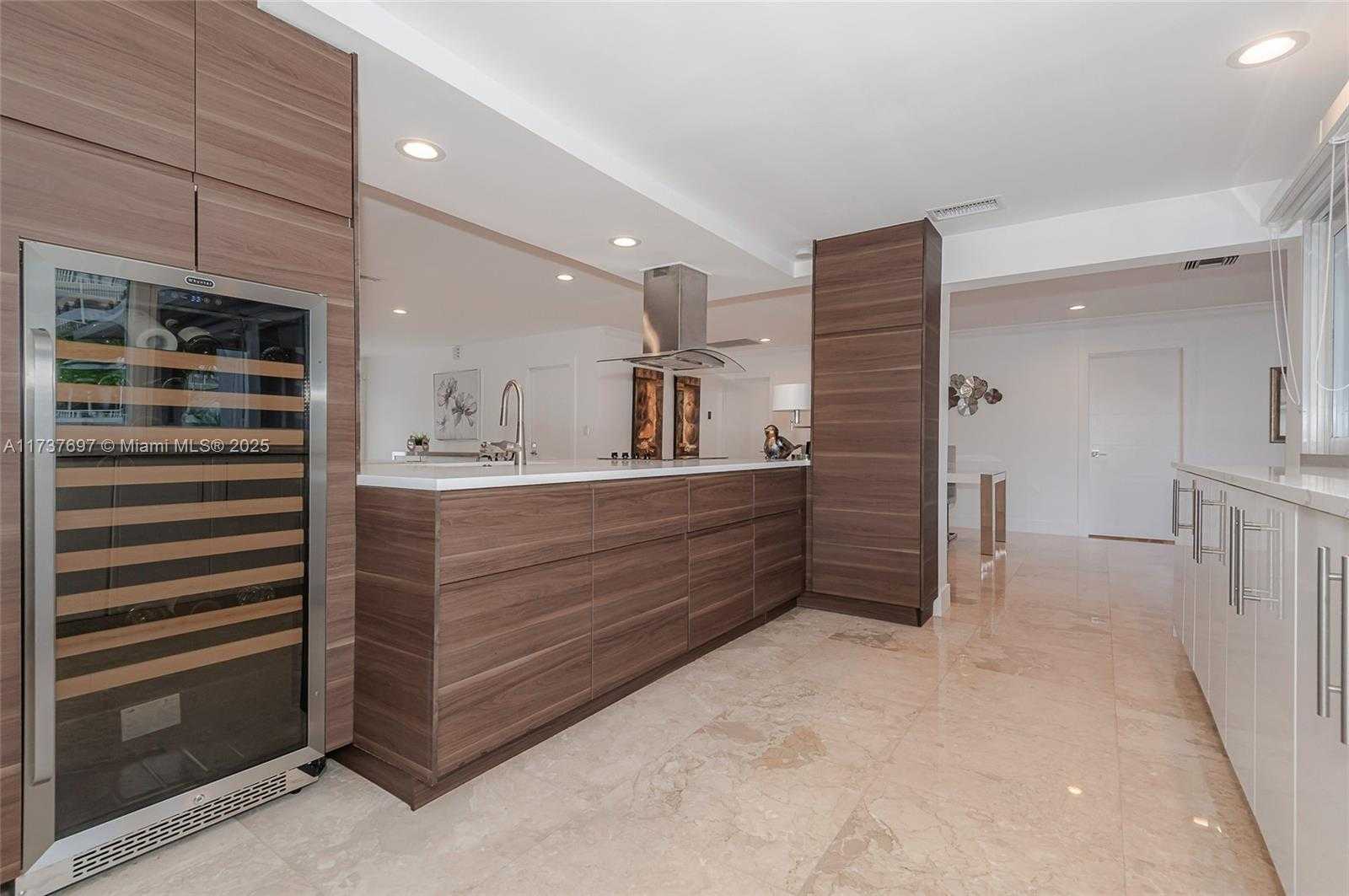 Small Image of 3071 NORTH EAST 47TH ST, Fort Lauderdale Number 16