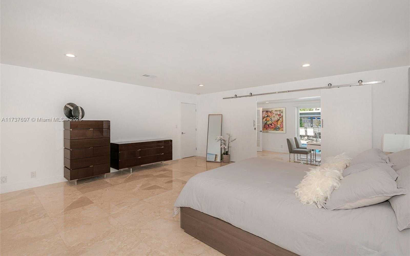 Small Image of 3071 NORTH EAST 47TH ST, Fort Lauderdale Number 24