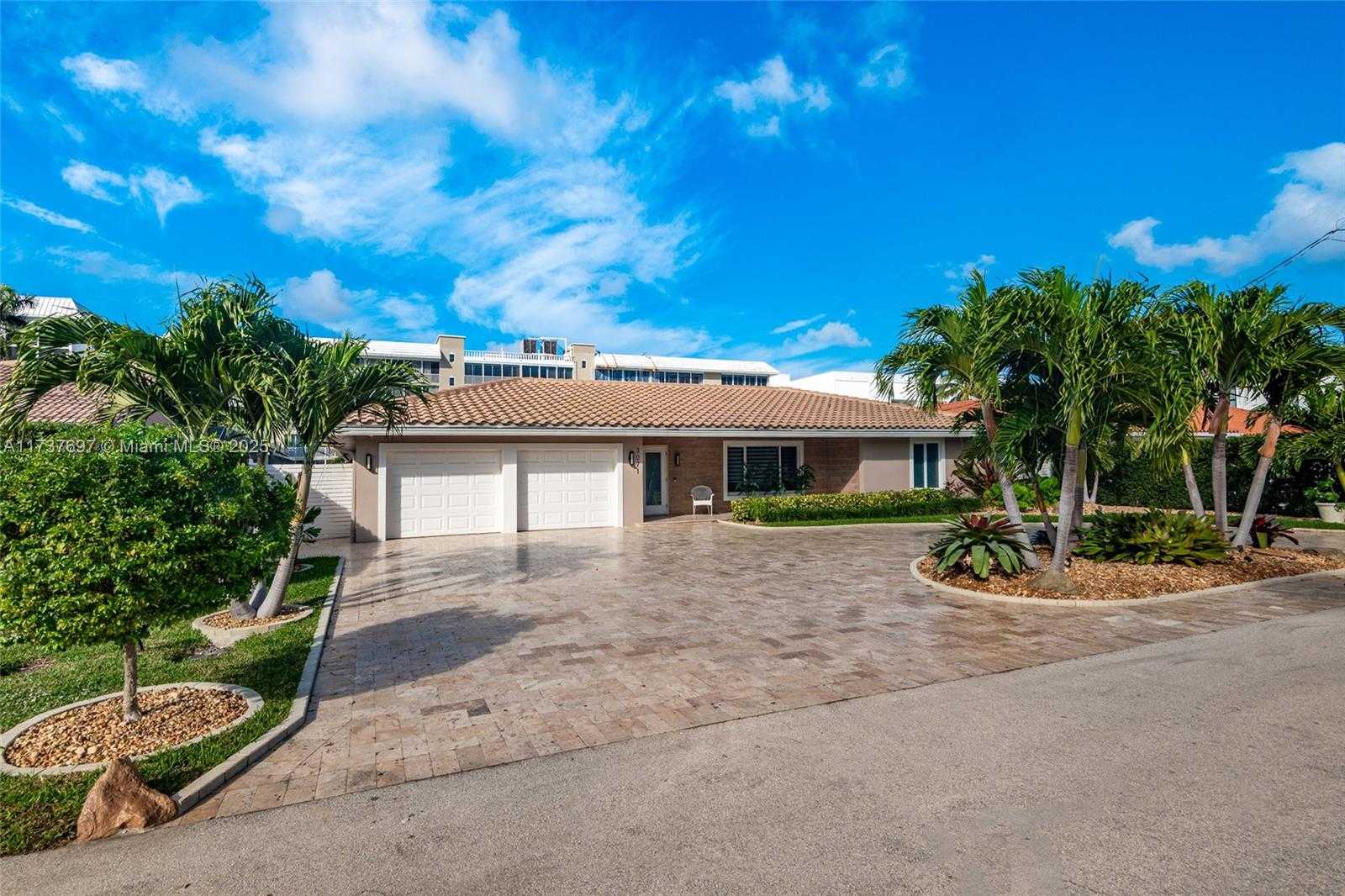 Small Image of 3071 NORTH EAST 47TH ST, Fort Lauderdale Number 3