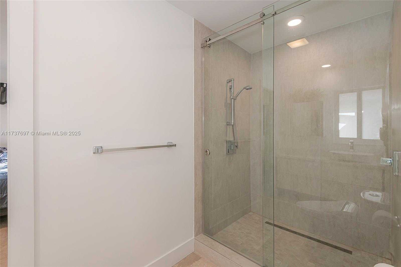Small Image of 3071 NORTH EAST 47TH ST, Fort Lauderdale Number 30