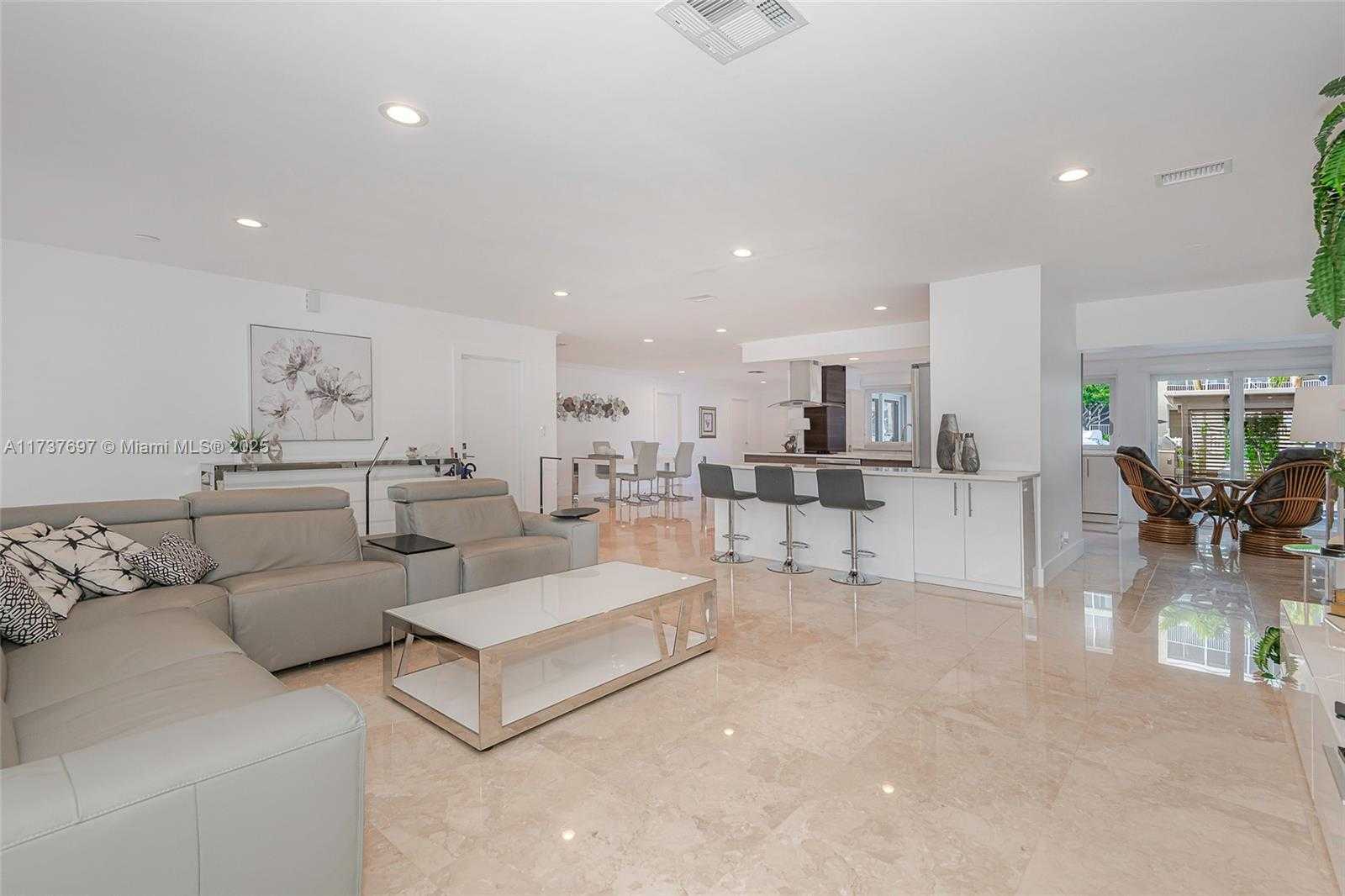 Small Image of 3071 NORTH EAST 47TH ST, Fort Lauderdale Number 5