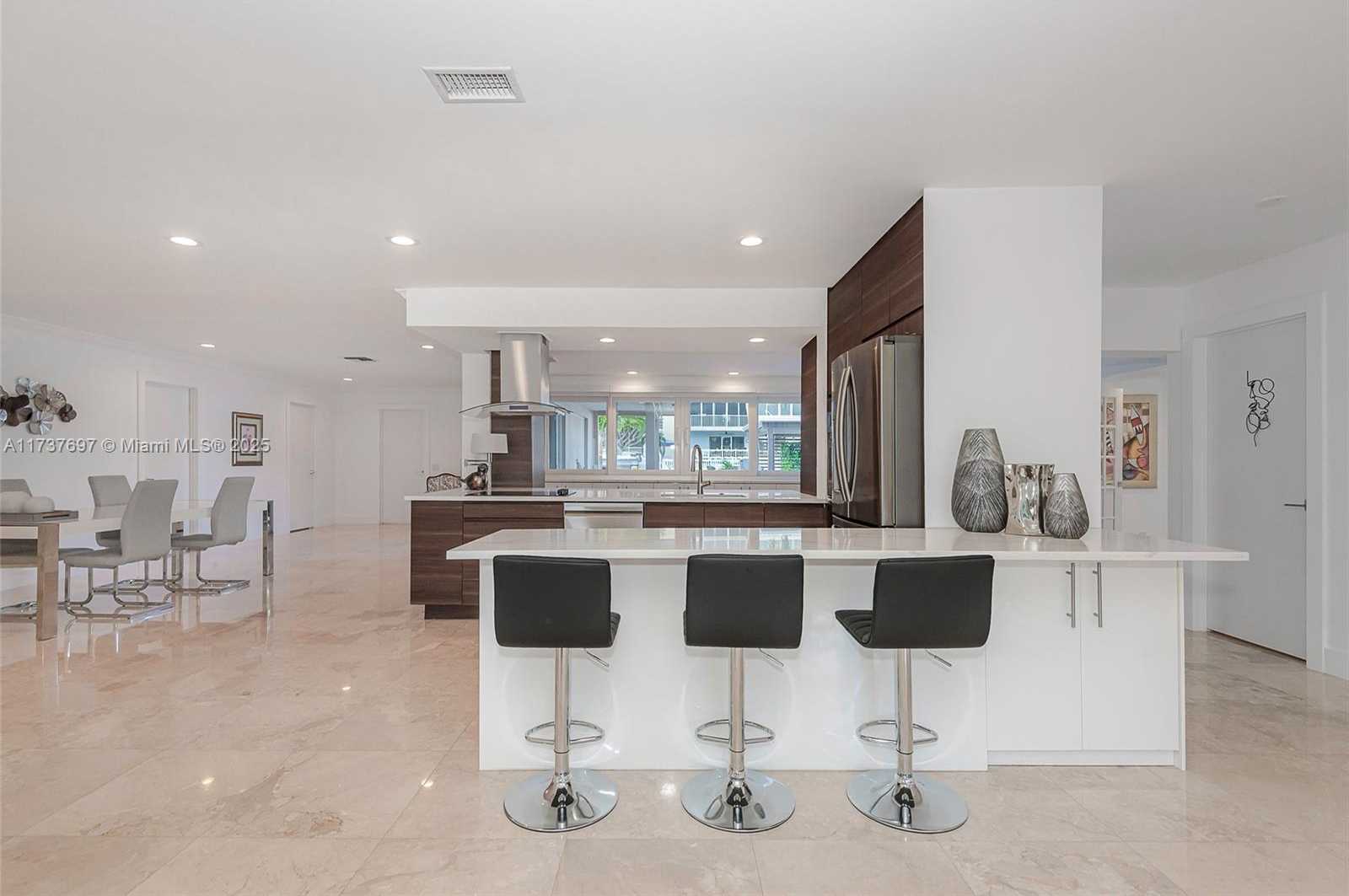 Small Image of 3071 NORTH EAST 47TH ST, Fort Lauderdale Number 6
