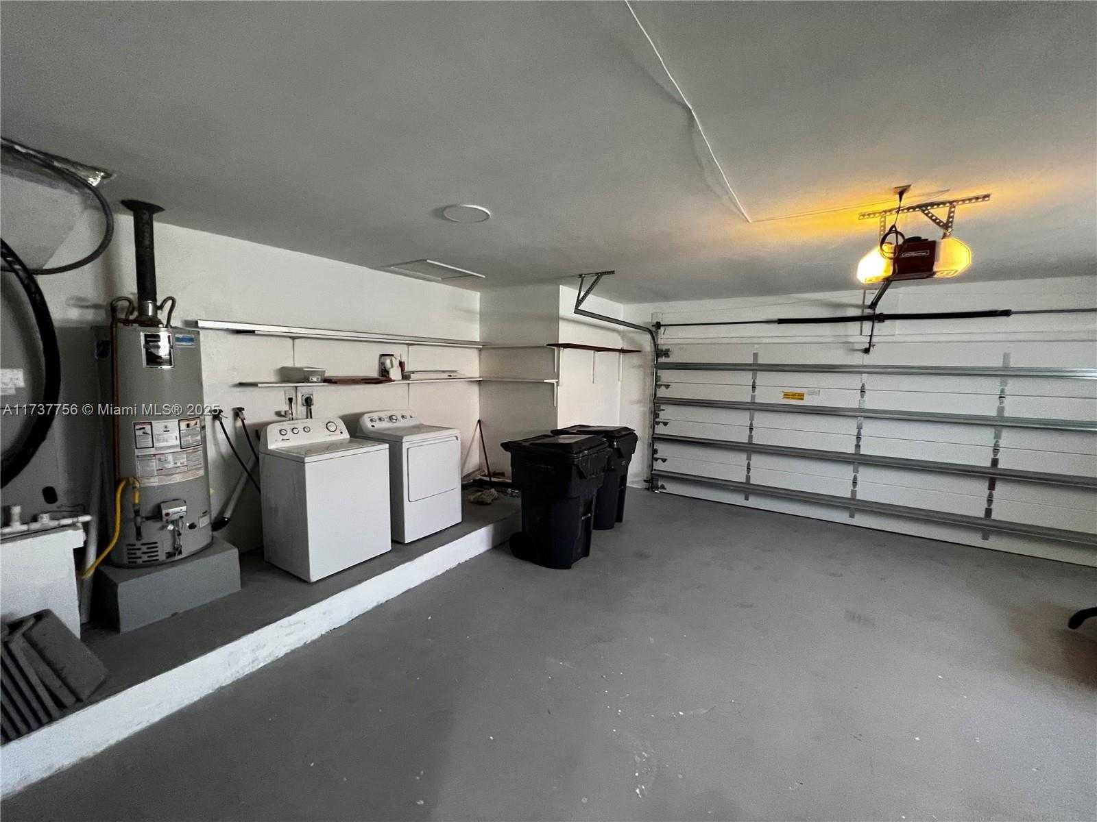 Small Image of 707 NORTH 11TH AVE, Hollywood Number 6