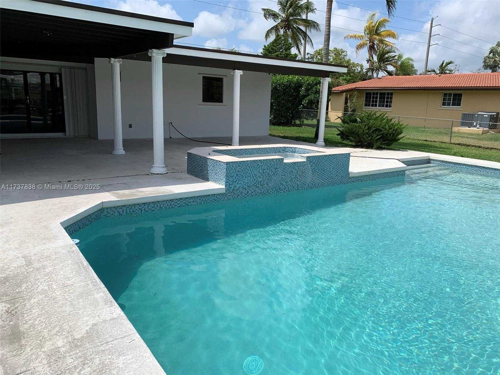 Small Image of 8415 SOUTH WEST 144TH ST, Palmetto Bay Number 6