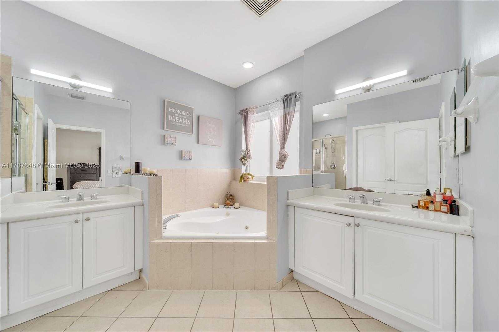 Small Image of 15606 SOUTH WEST 9TH LN, Miami Number 15