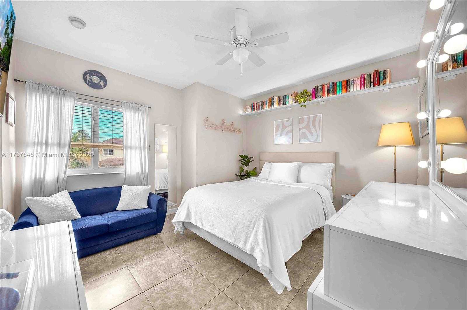 Small Image of 15606 SOUTH WEST 9TH LN, Miami Number 17