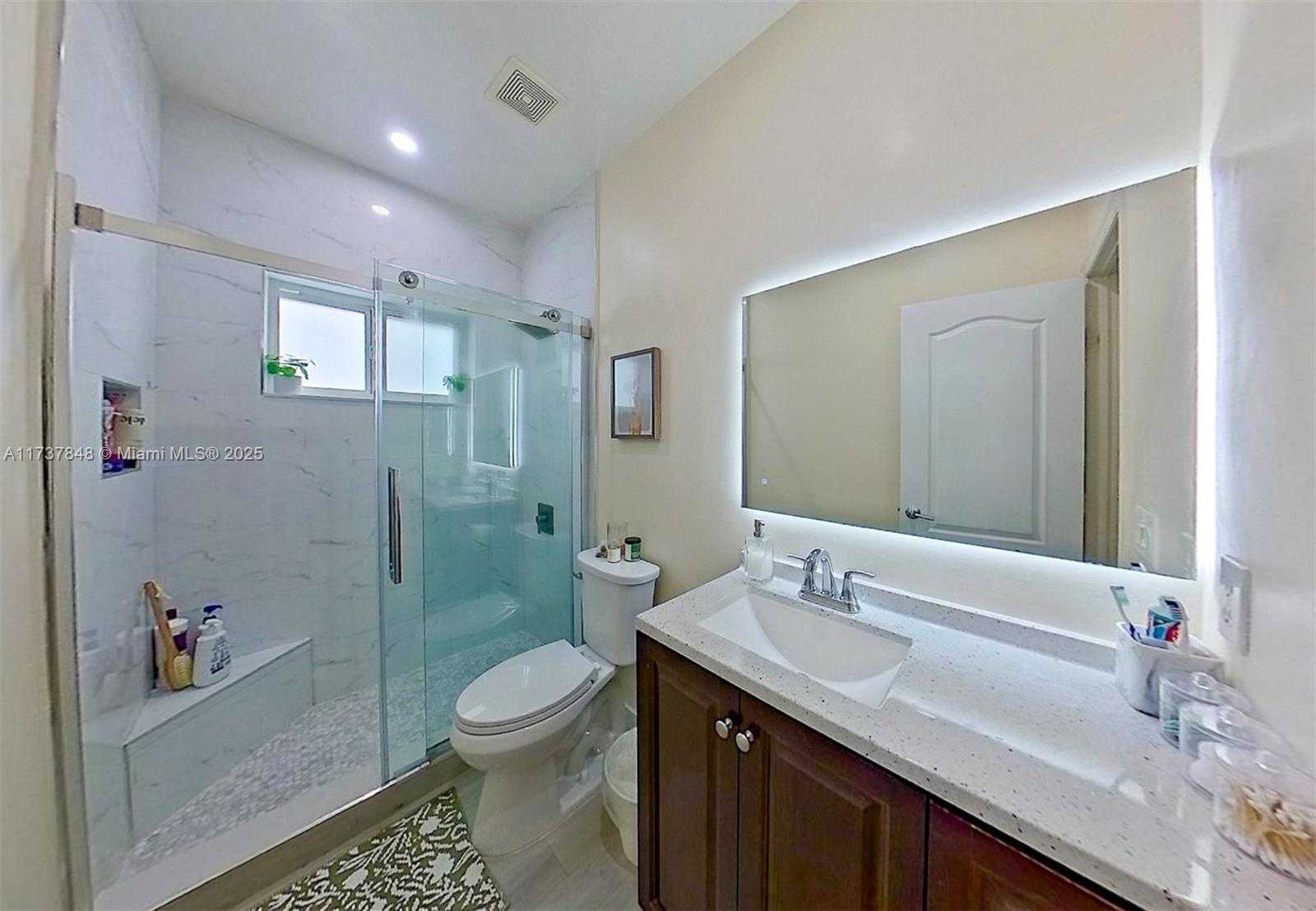 Small Image of 15606 SOUTH WEST 9TH LN, Miami Number 18
