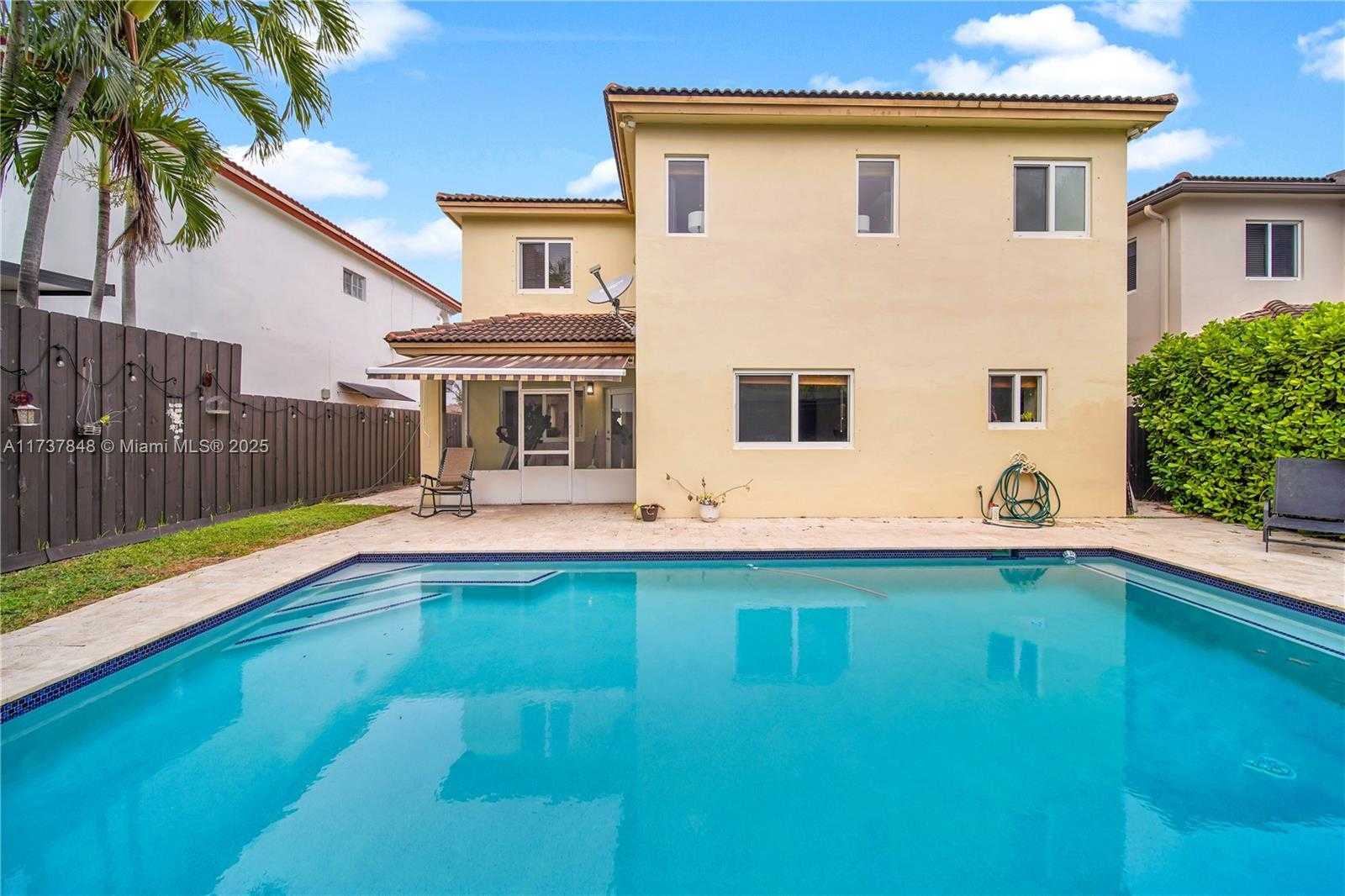 Small Image of 15606 SOUTH WEST 9TH LN, Miami Number 19