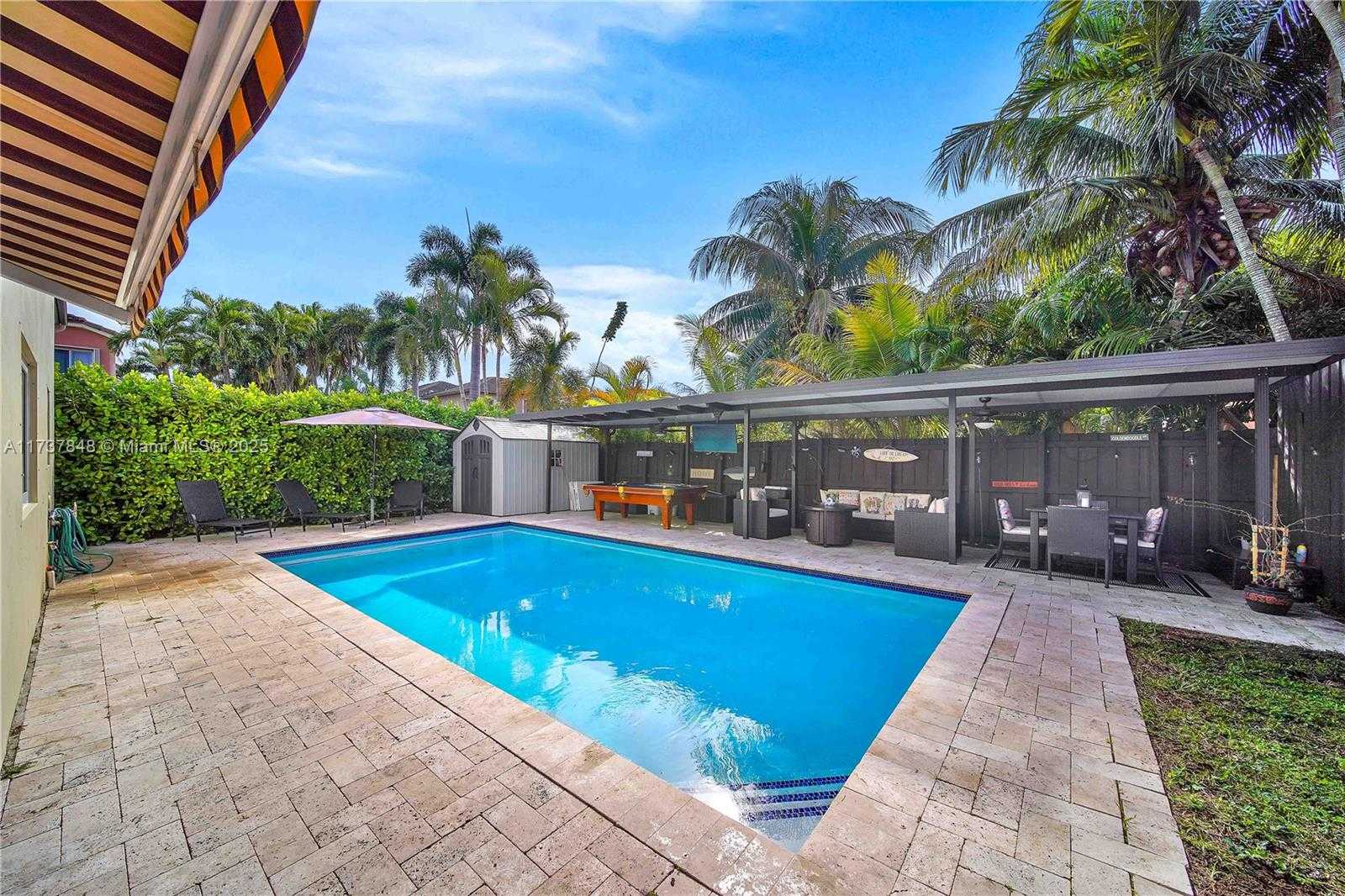Small Image of 15606 SOUTH WEST 9TH LN, Miami Number 20