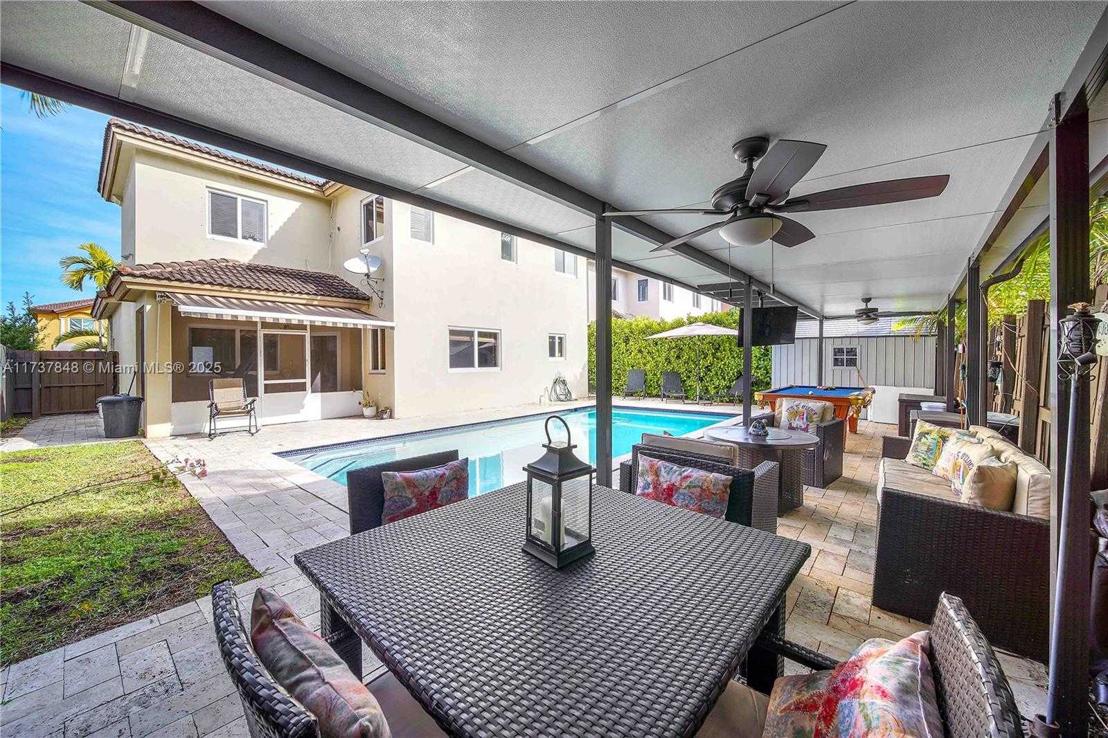 Small Image of 15606 SOUTH WEST 9TH LN, Miami Number 21