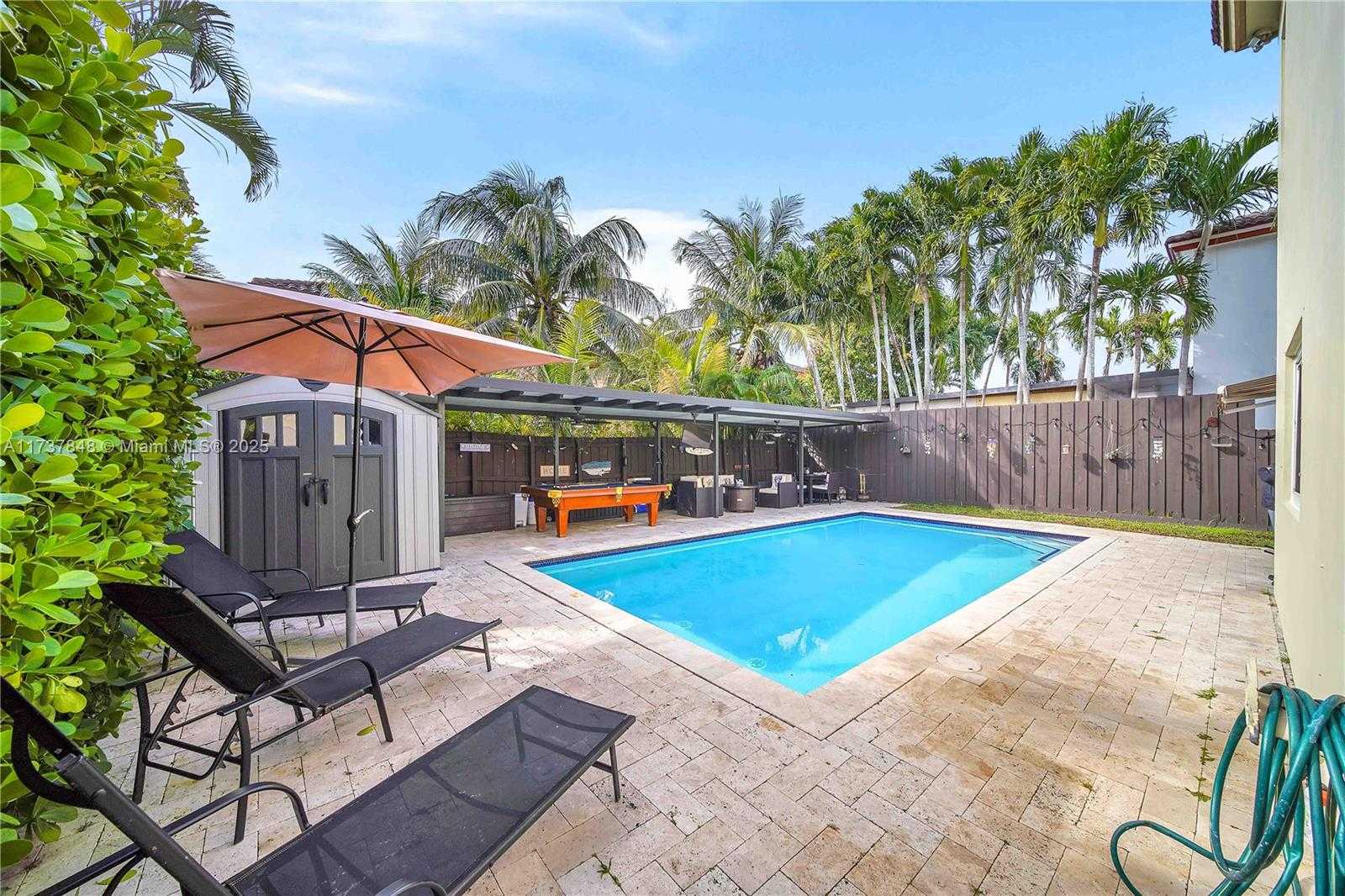 Small Image of 15606 SOUTH WEST 9TH LN, Miami Number 24