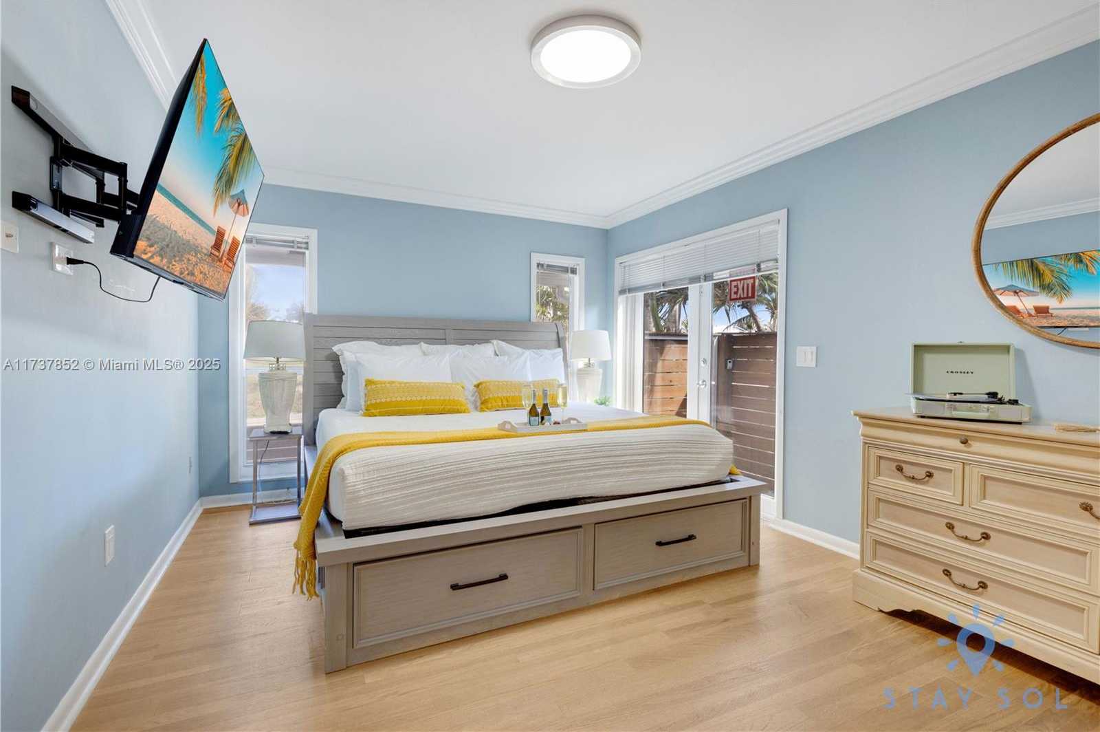 Small Image of 328 Missouri St, Hollywood, FL 33019, USA Number 23