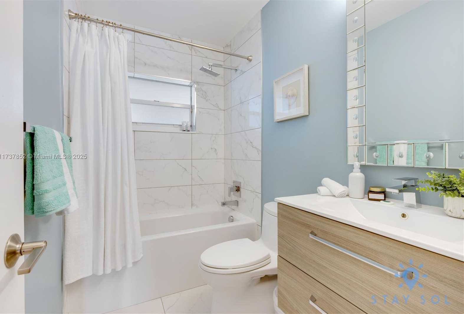 Small Image of 328 Missouri St, Hollywood, FL 33019, USA Number 28