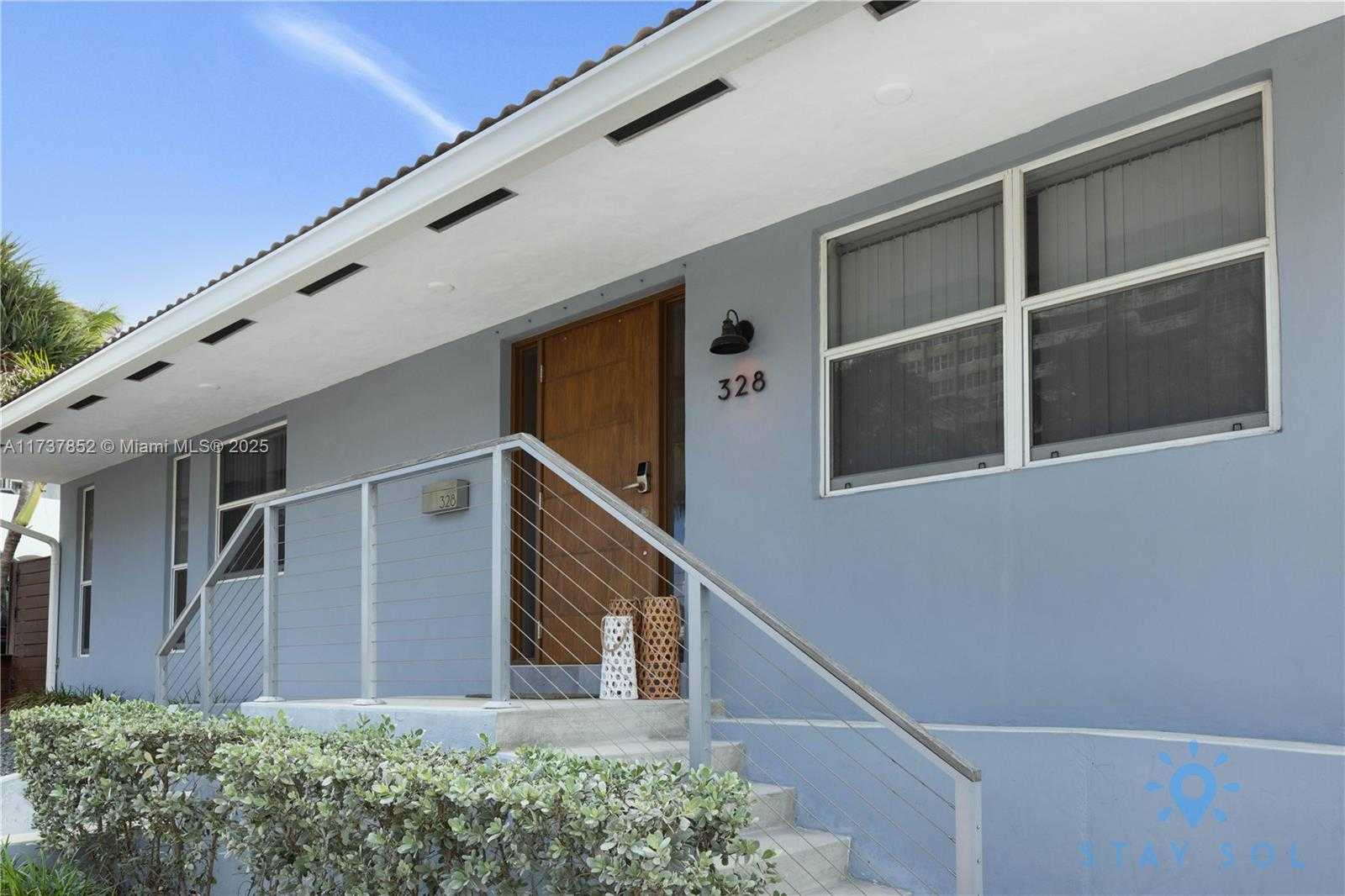 Small Image of 328 Missouri St, Hollywood, FL 33019, USA Number 37
