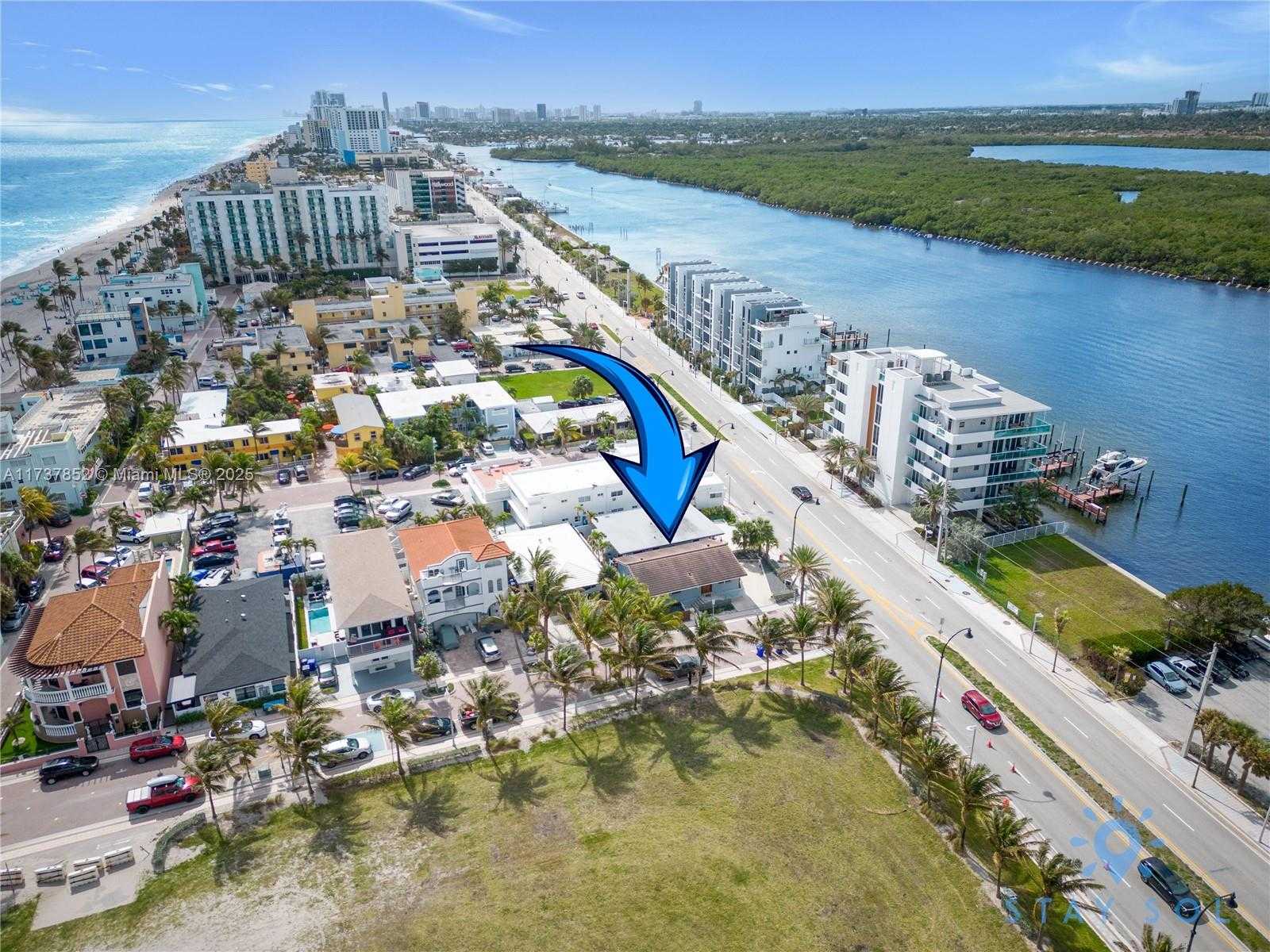 Small Image of 328 Missouri St, Hollywood, FL 33019, USA Number 43