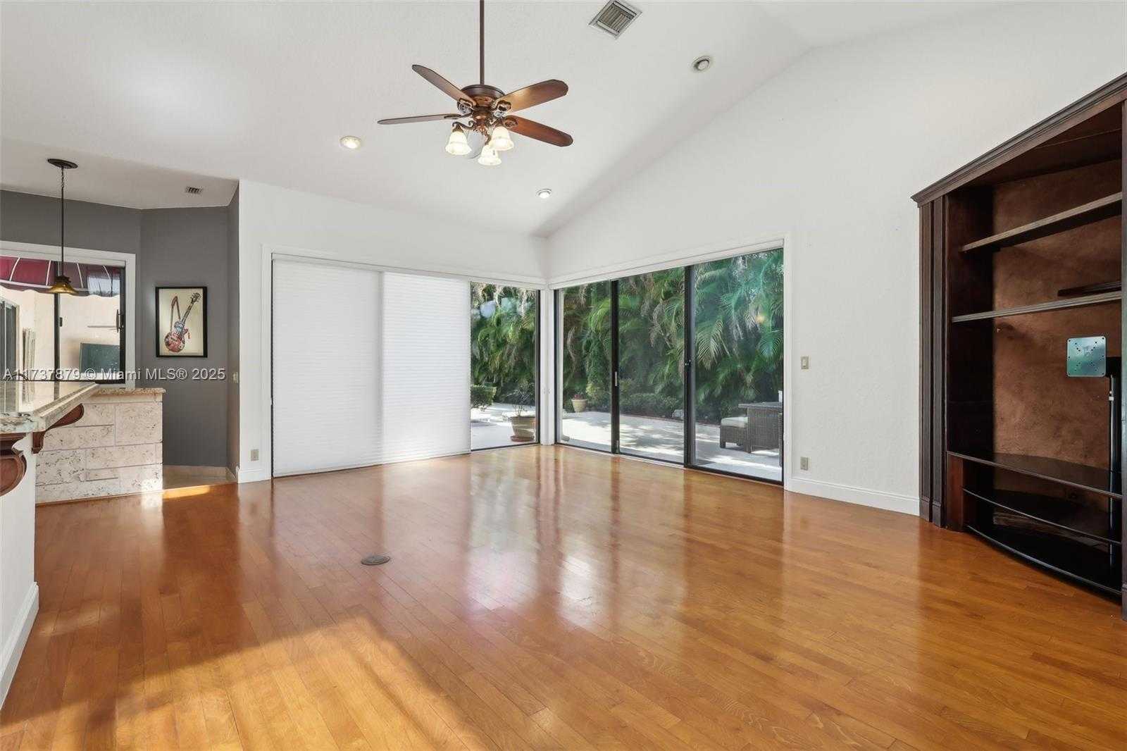 Small Image of 1755 EAGLE TRACE BLVD, Coral Springs Number 11